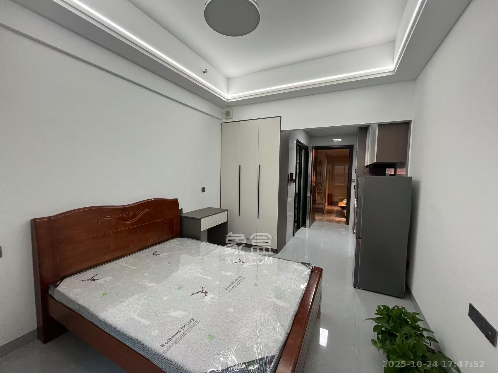 恒大誉府(融誉商业中心) 1室0厅1卫 1400.0元/月 恒大誉府(融誉商业中心) 1室0厅1卫 1400.0元/月室内图