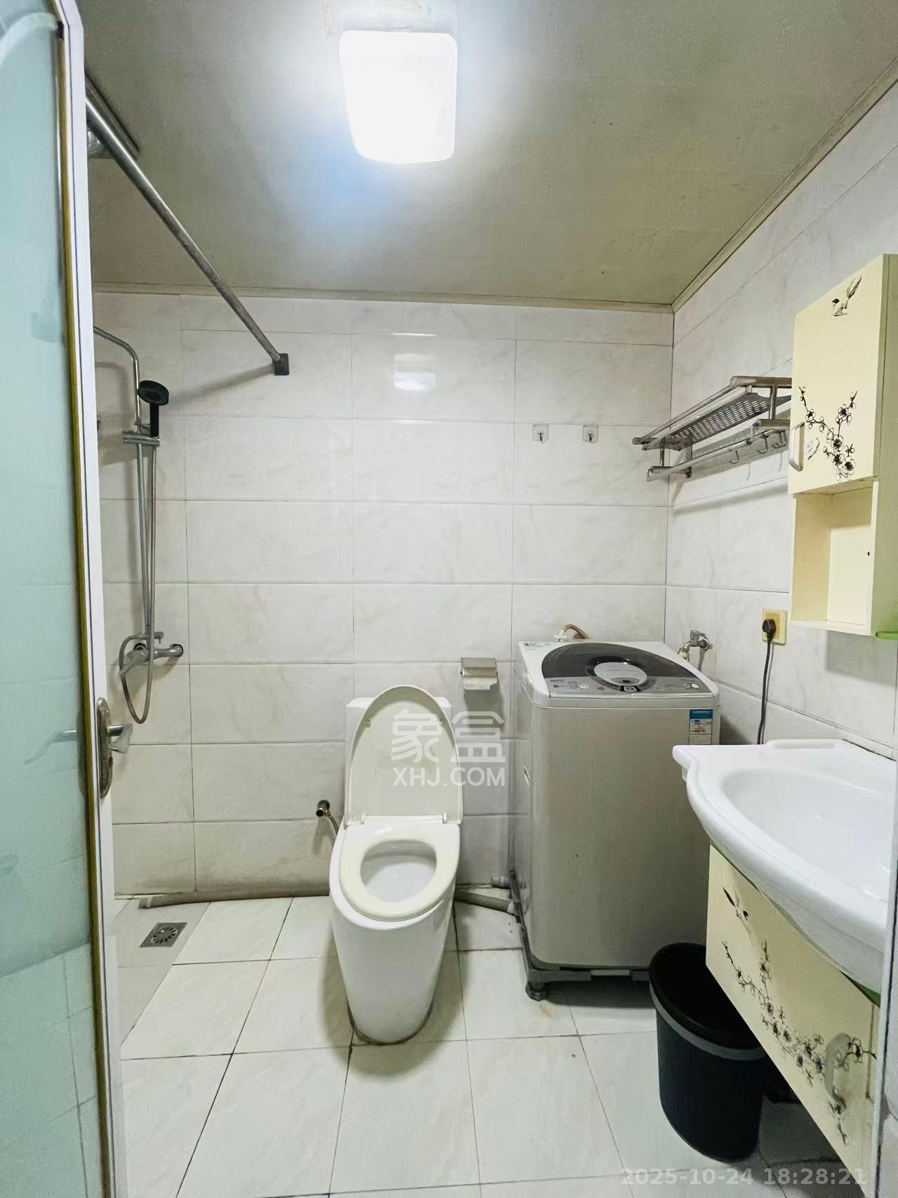 怡海星城  1室1厅1卫    1000.0元/月室内图