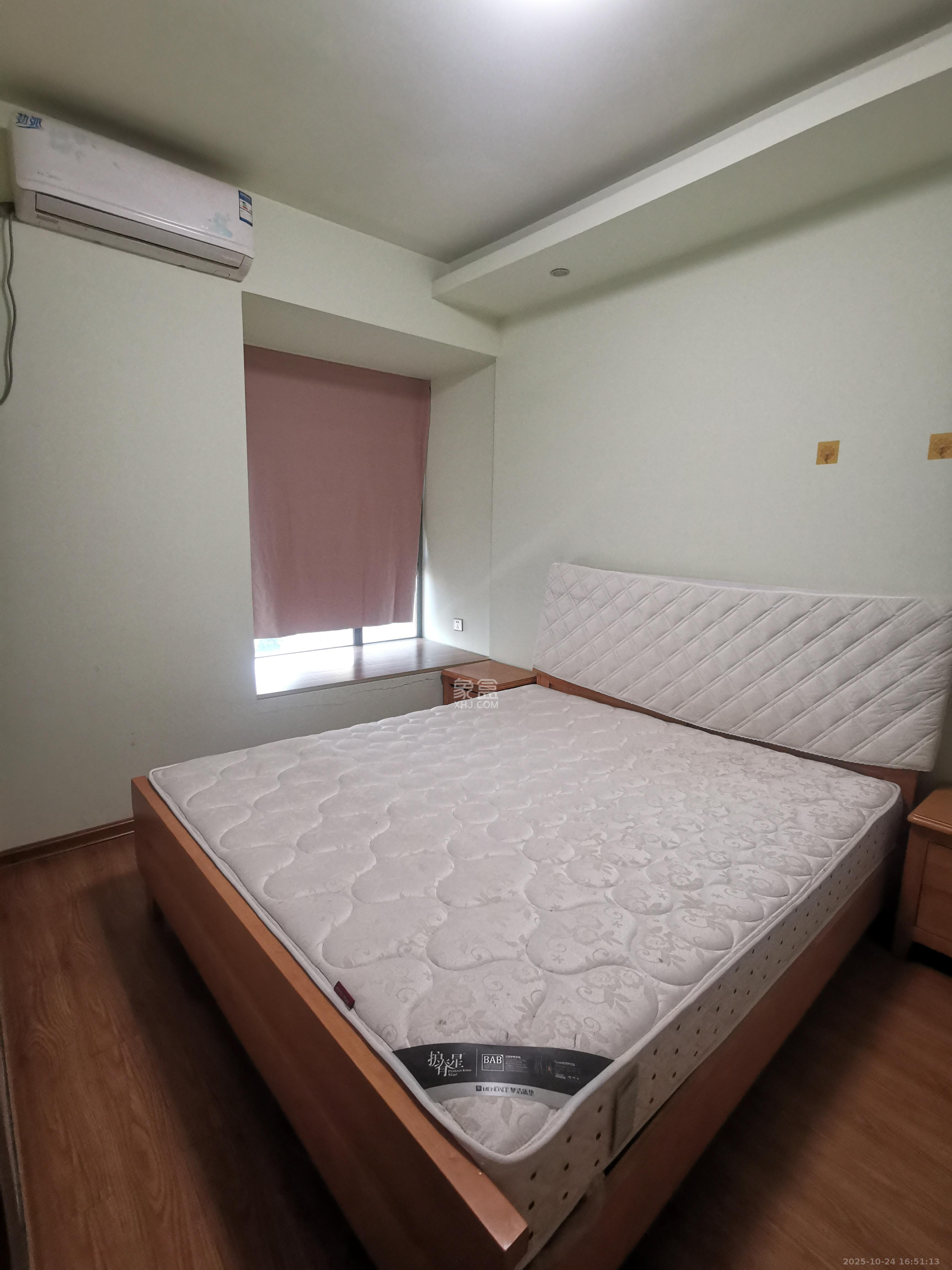 新城新世界一二三期  3室2厅2卫    2600.0元/月室内图