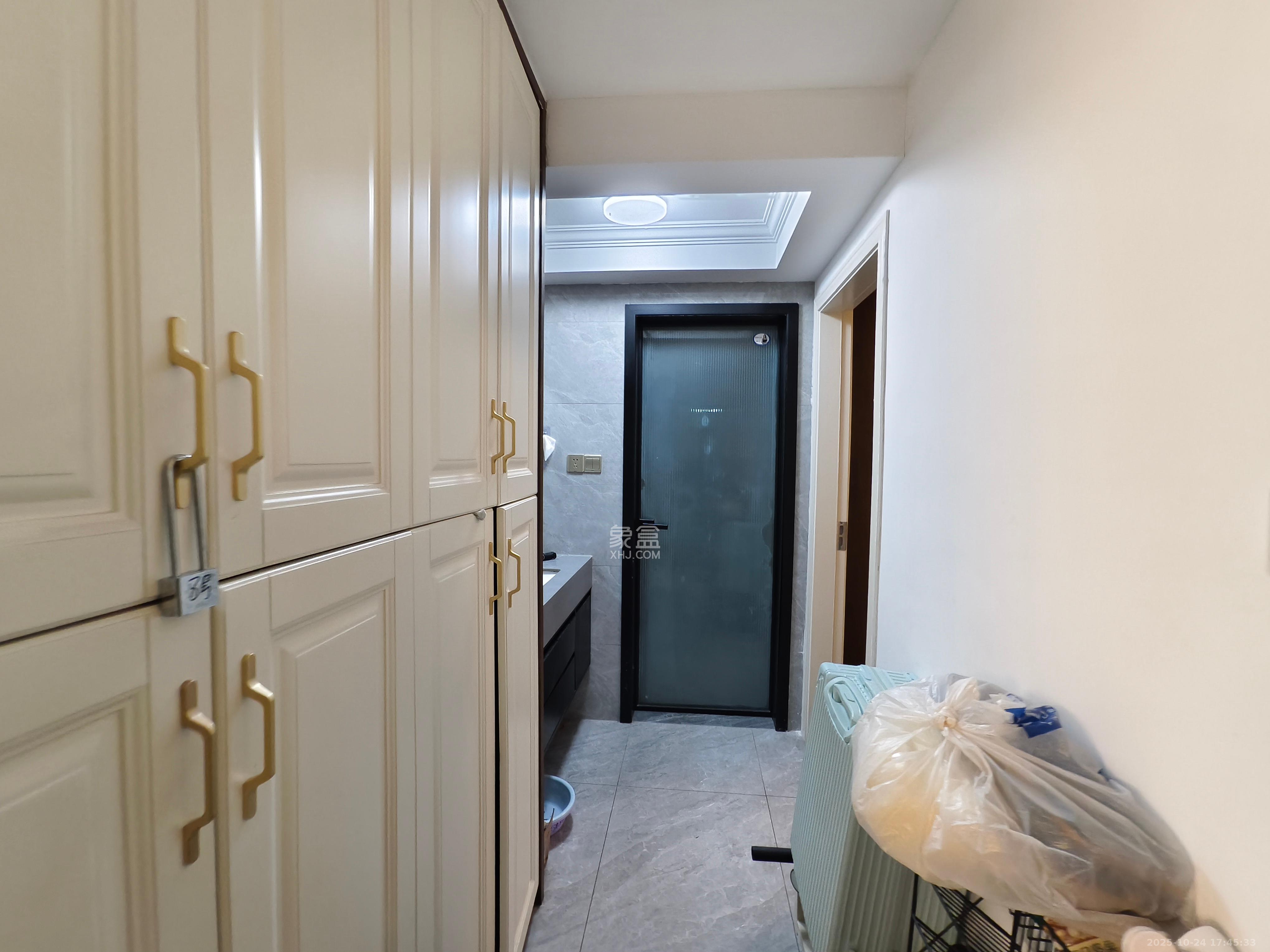 北辰三角洲E7区  3室2厅2卫    4500.0元/月 北辰三角洲E7区  3室2厅2卫    4500.0元/月室内图