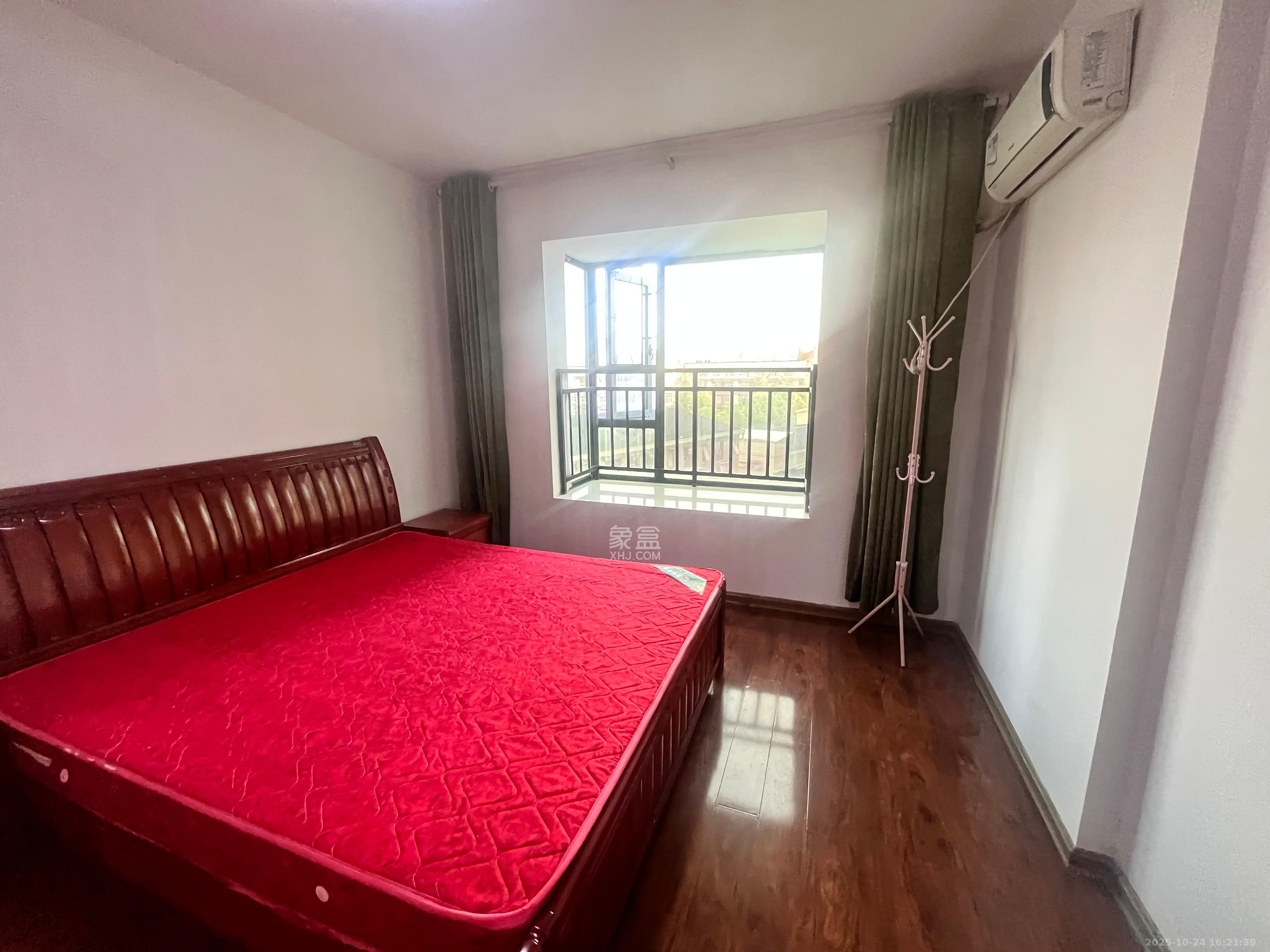 湖韵佳苑  3室2厅2卫    3000.0元/月 湖韵佳苑  3室2厅2卫    3000.0元/月室内图