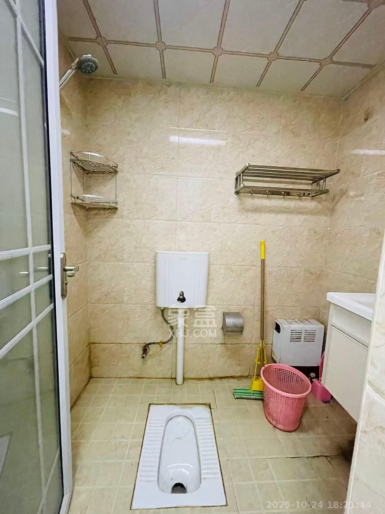 怡海星城  1室1厅1卫    900.0元/月室内图