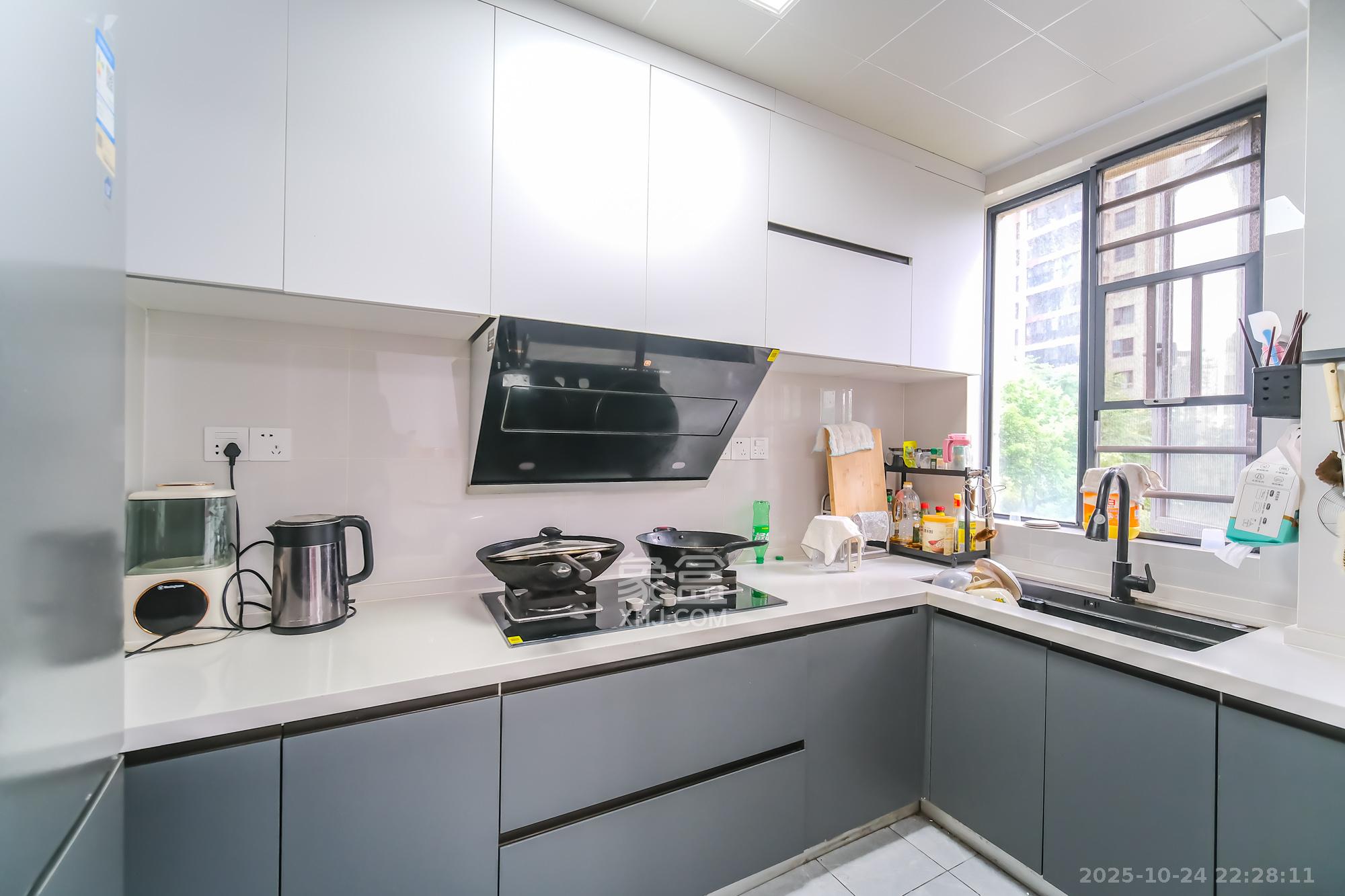 筑梦星园 4室2厅2卫 105.0万 筑梦星园 4室2厅2卫 105.0万厨房