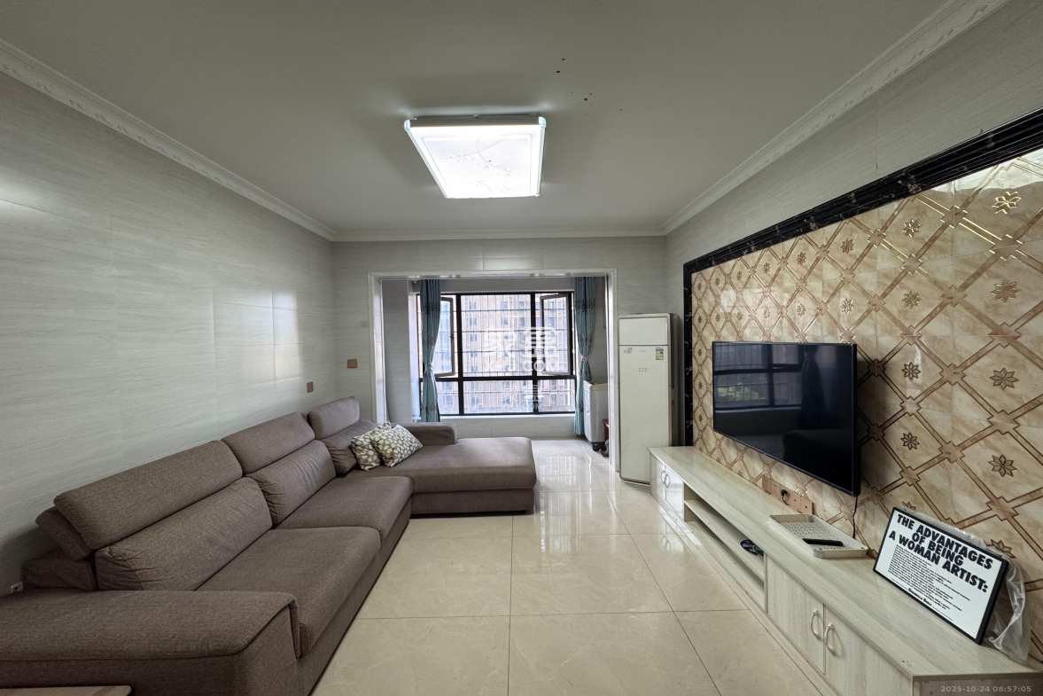 东宜兰园 2室1厅1卫 1800.0元/月 东宜兰园 2室1厅1卫 1800.0元/月室内图