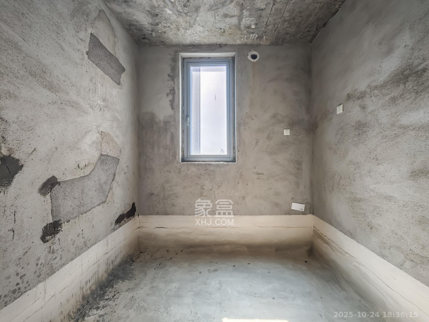 湘江壹号一二三期（创远湘江壹号）  3室2厅2卫    168.0万卫生间