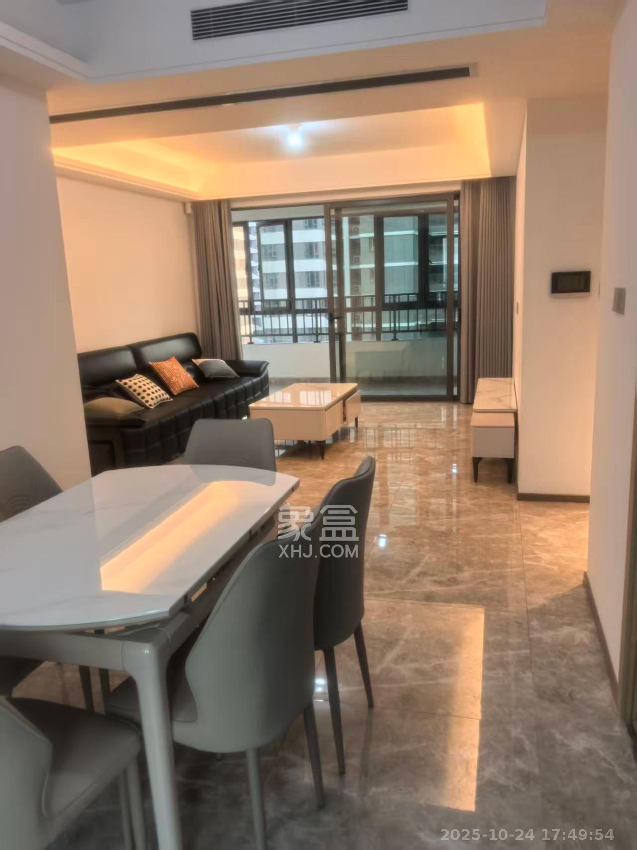 复地滨江金融中心 4室2厅2卫 5000.0元/月 复地滨江金融中心 4室2厅2卫 5000.0元/月室内图