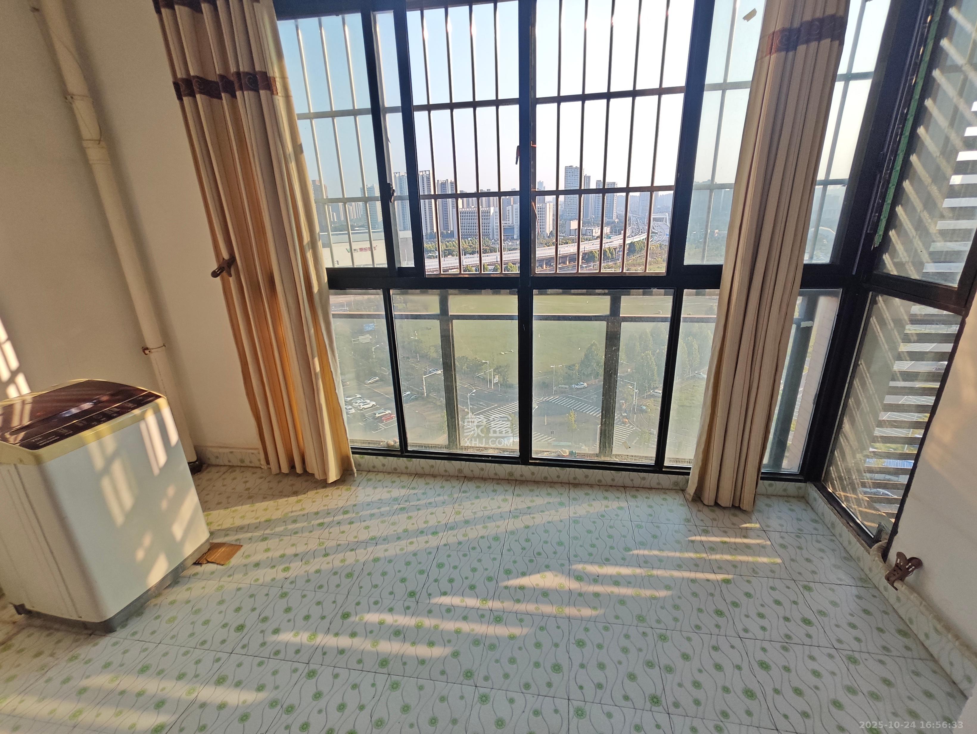 长大卧琥  2室2厅1卫    2100.0元/月室内图