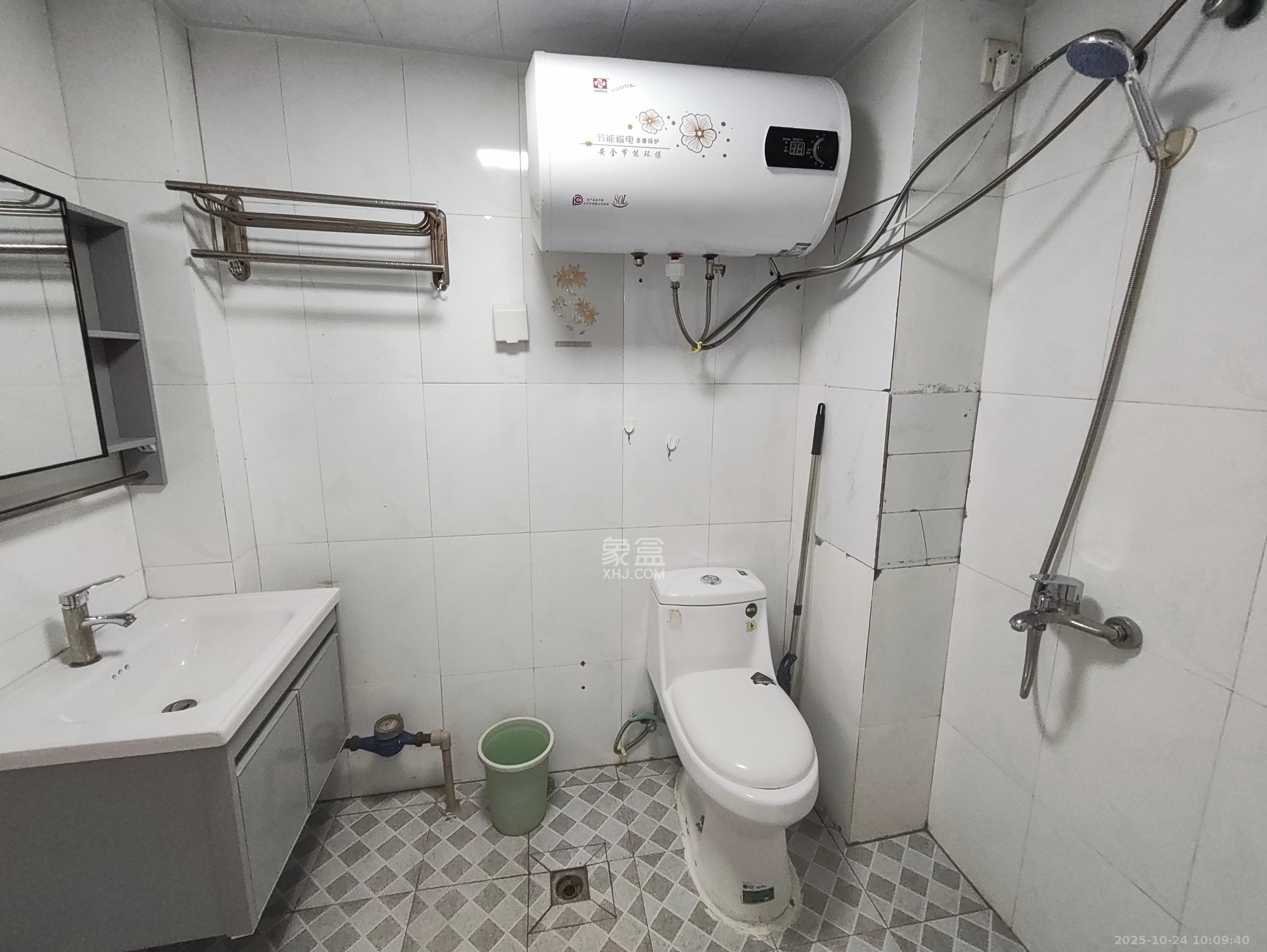 西罗亚大厦  1室1厅1卫    1700.0元/月室内图