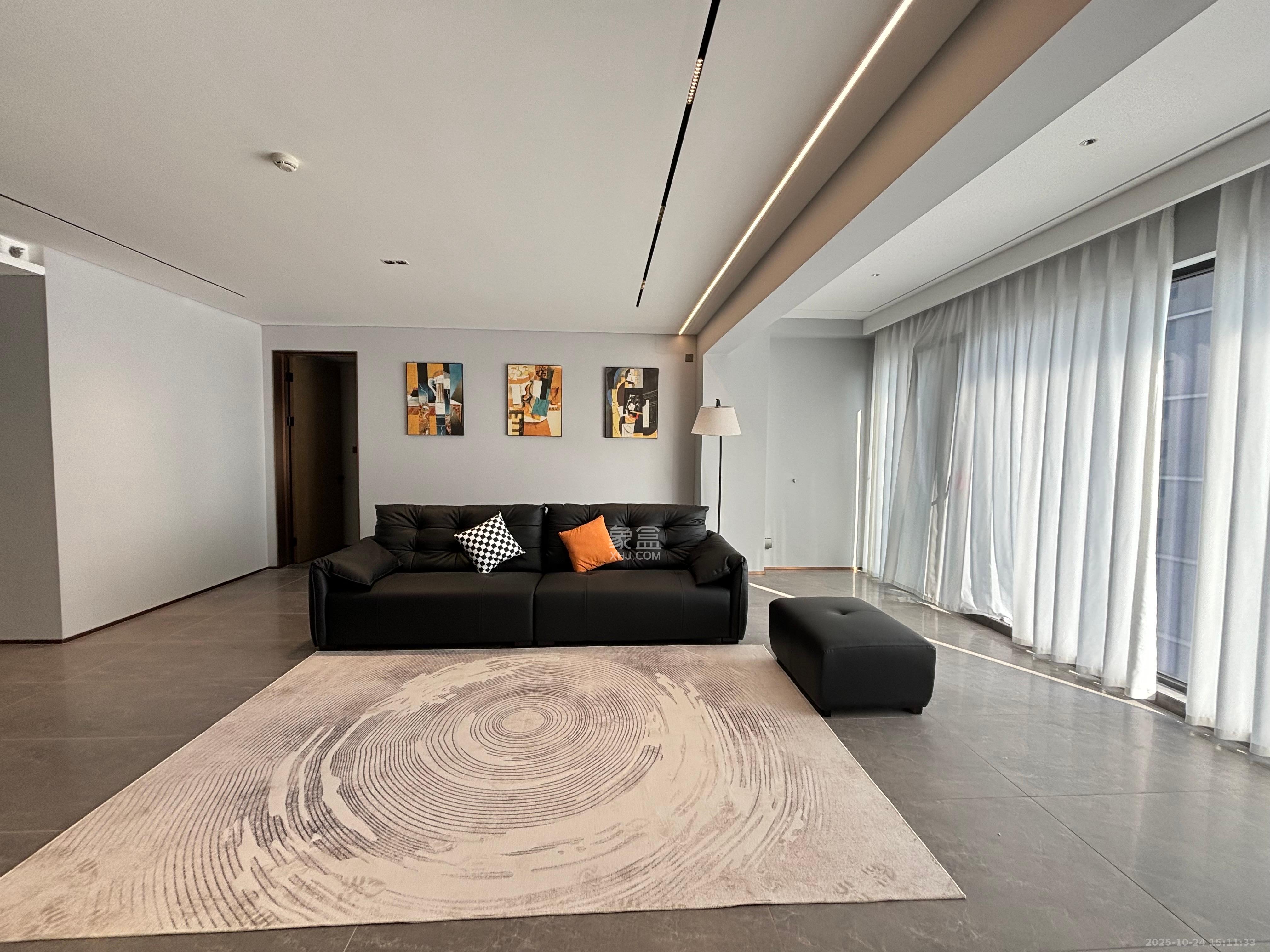 长沙悦府（华润万象城）  3室2厅3卫    10000.0元/月室内图