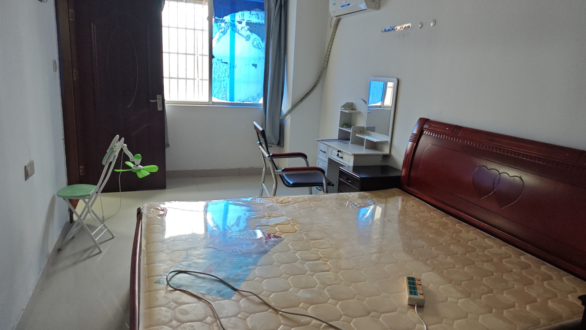 金港大厦  1室1厅1卫    1400.0元/月室内图