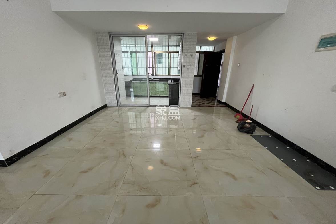 富源小区 2室1厅1卫 1800.0元/月 富源小区 2室1厅1卫 1800.0元/月室内图