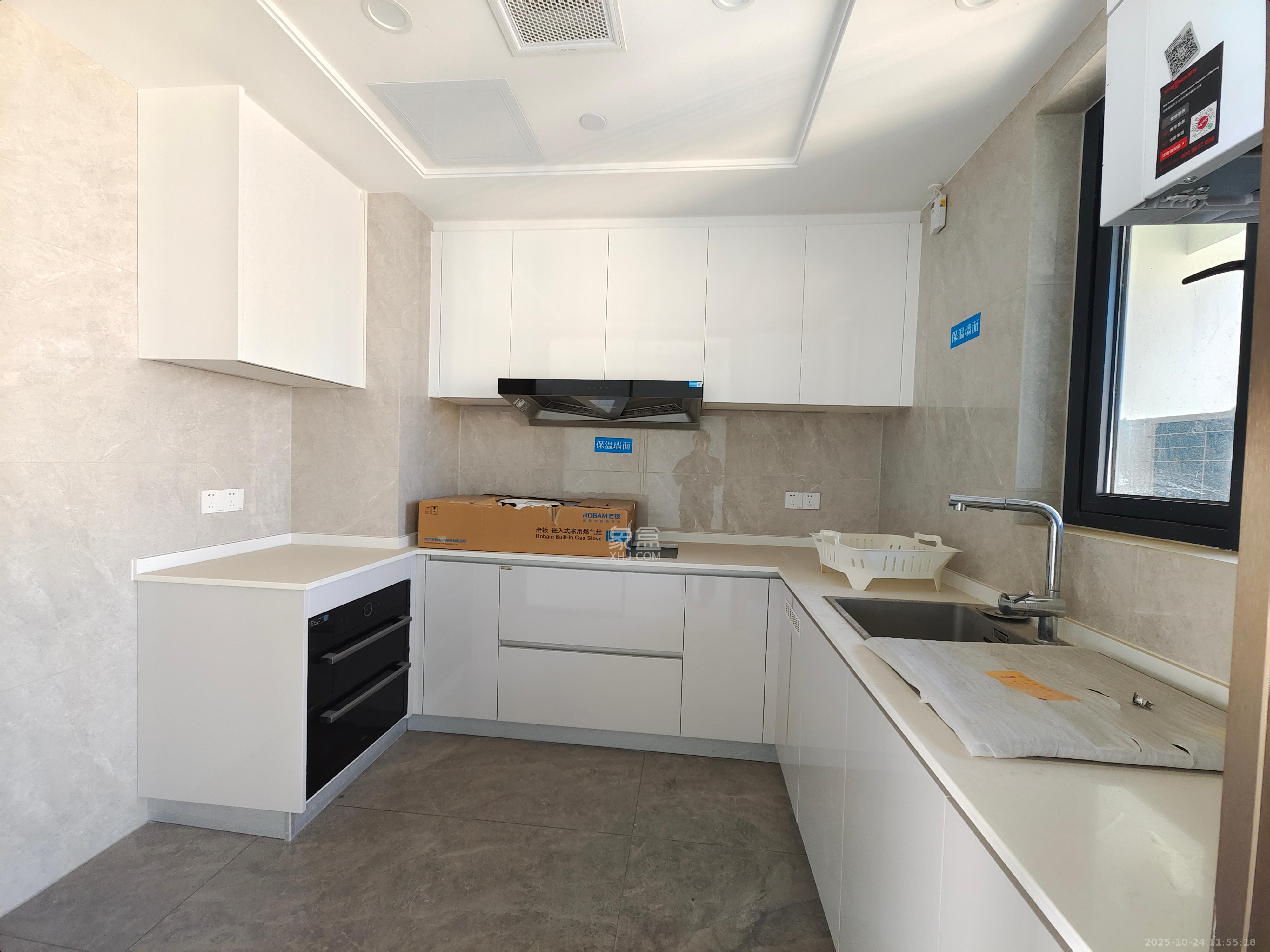 滨江府1913  4室2厅2卫    9000.0元/月室内图