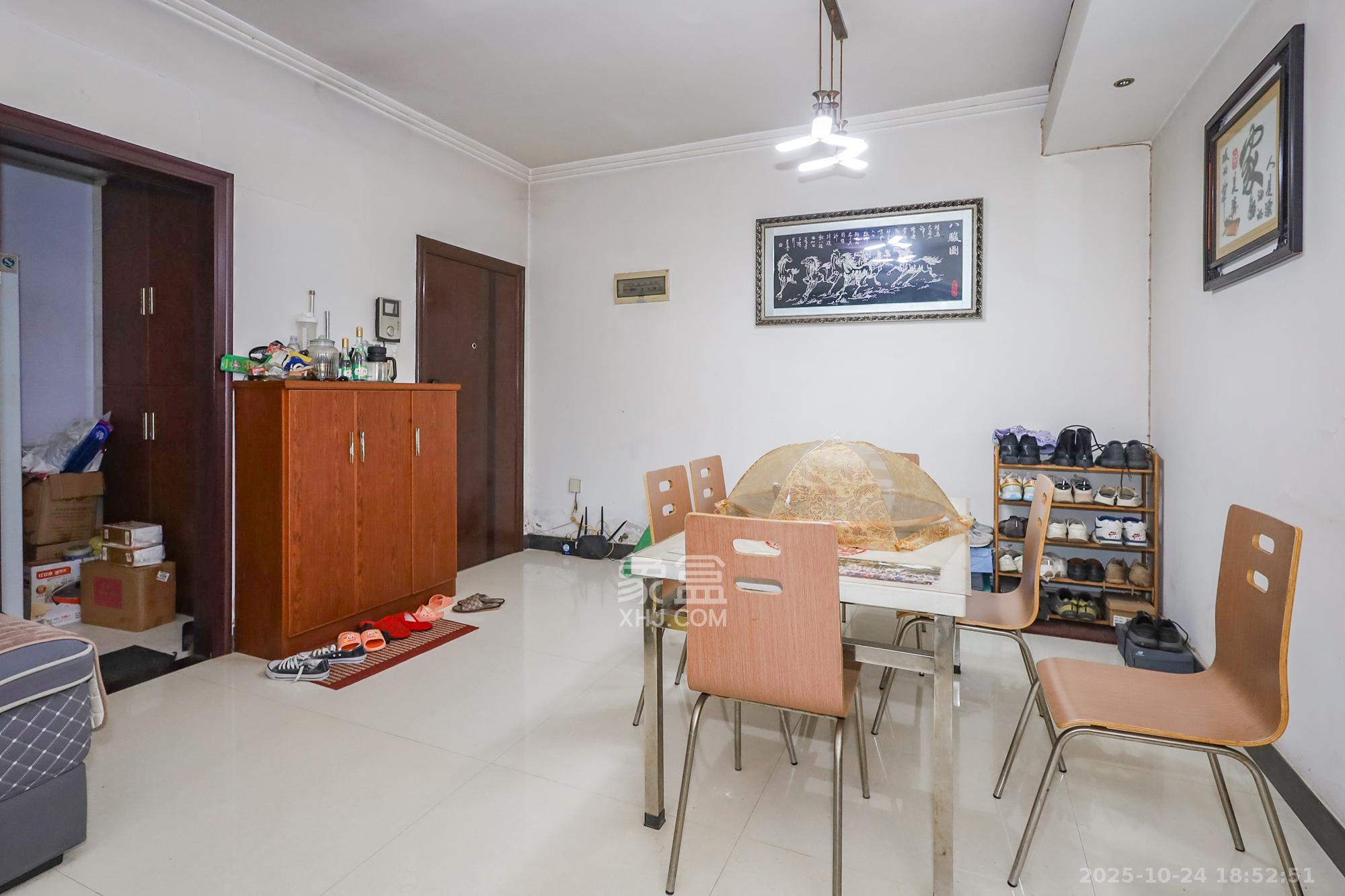 岳银欣苑 1室2厅1卫 68.0万 岳银欣苑 1室2厅1卫 68.0万其他