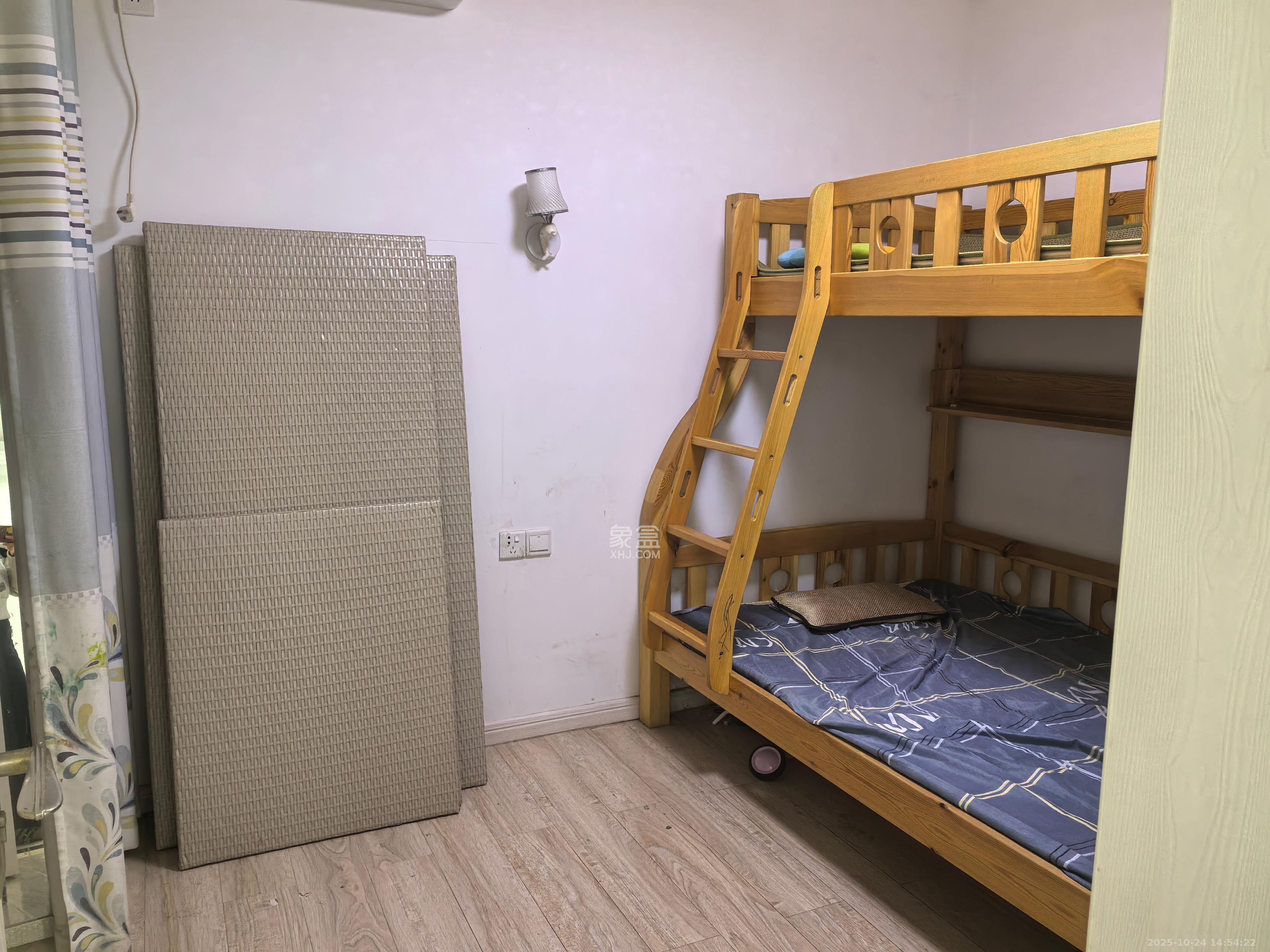 丽发新城  1室0厅0卫    1700.0元/月室内图