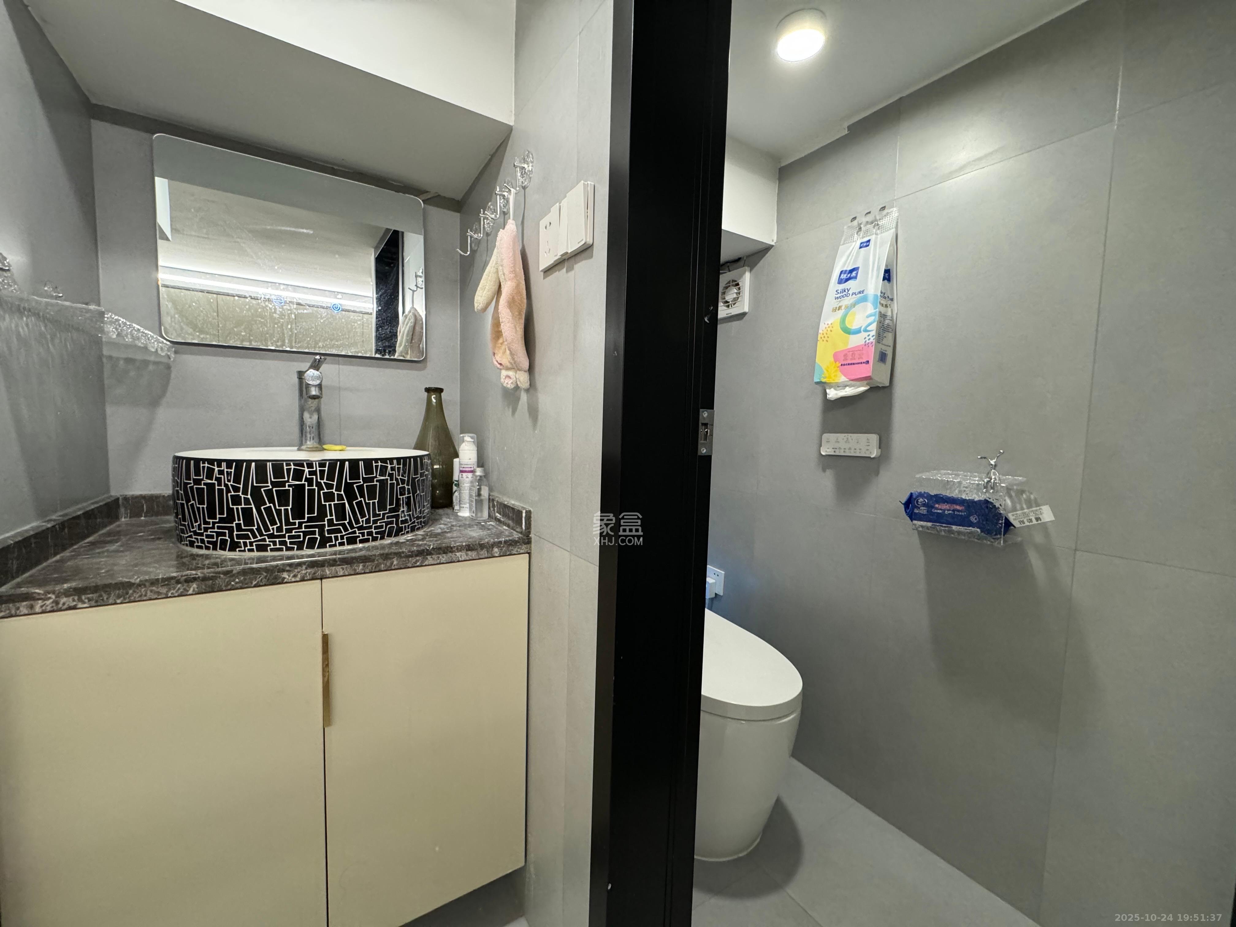 敬天广场  2室1厅1卫    3500.0元/月室内图