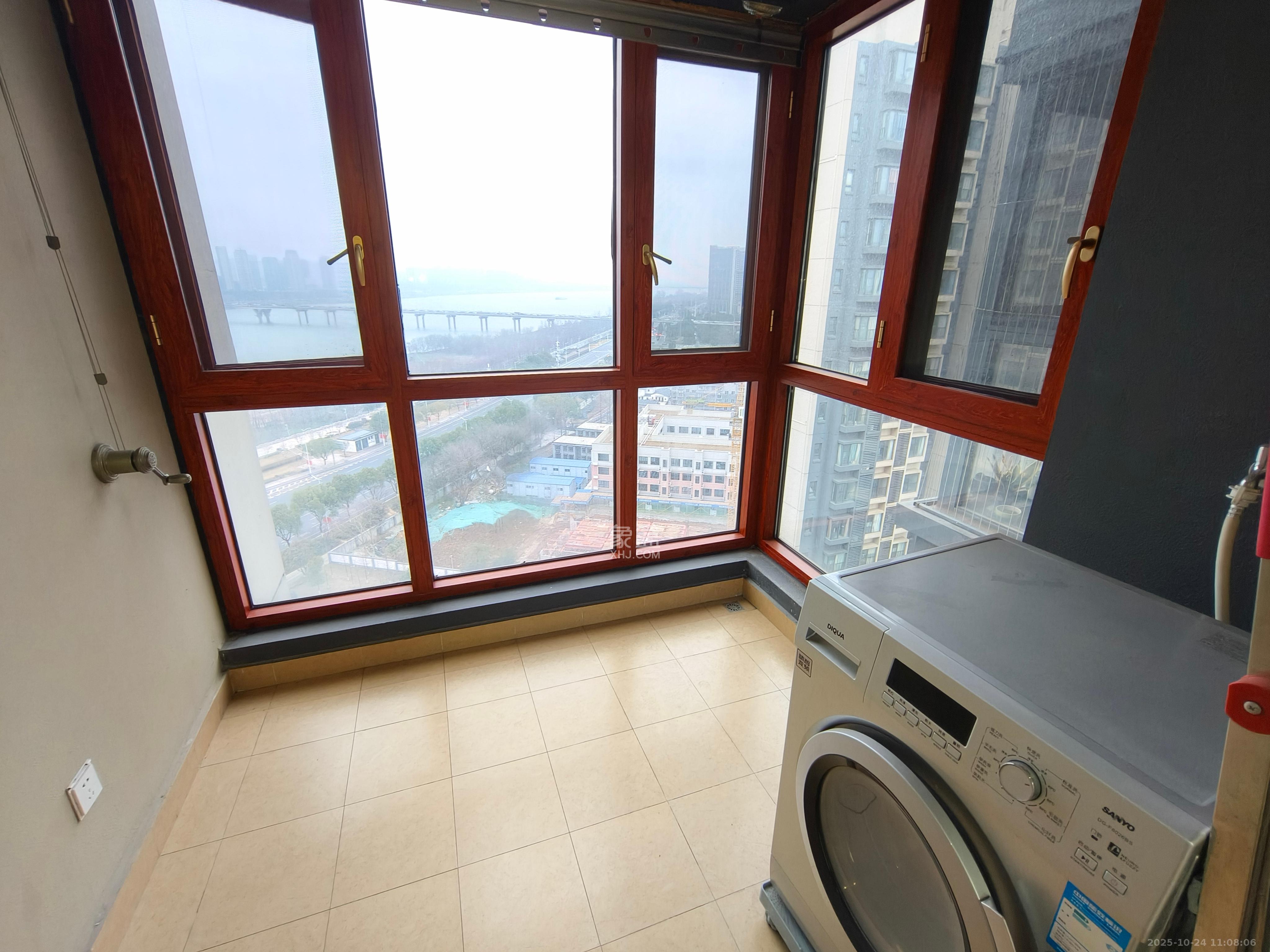 万科金域缇香  3室2厅2卫    3600.0元/月室内图