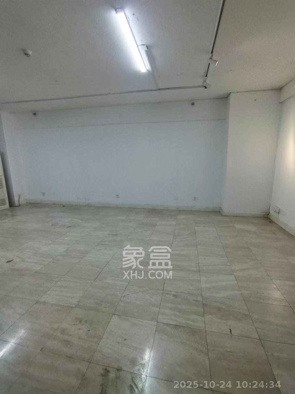 湘域中央  1室1厅1卫    3500.0元/月室内图