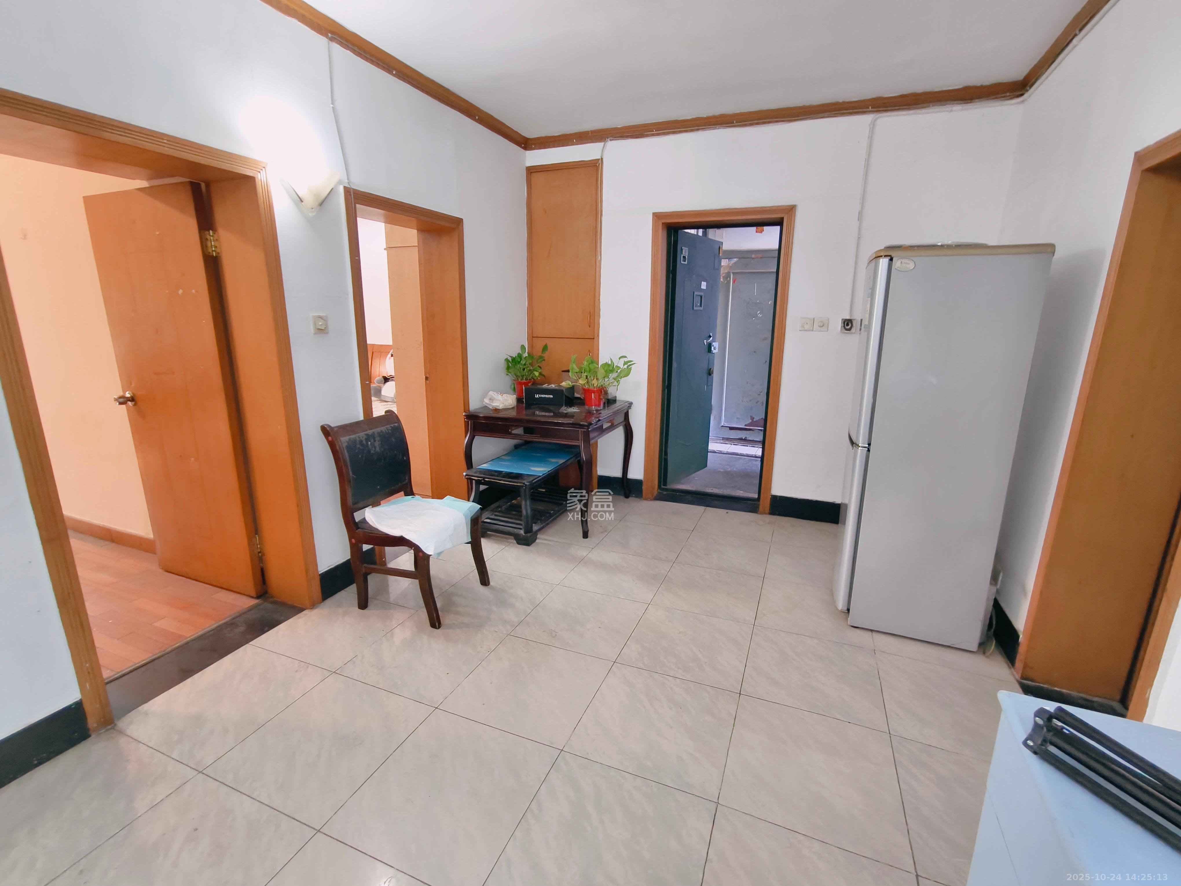 湖橡宿舍/湖橡小区  2室1厅1卫    1500.0元/月