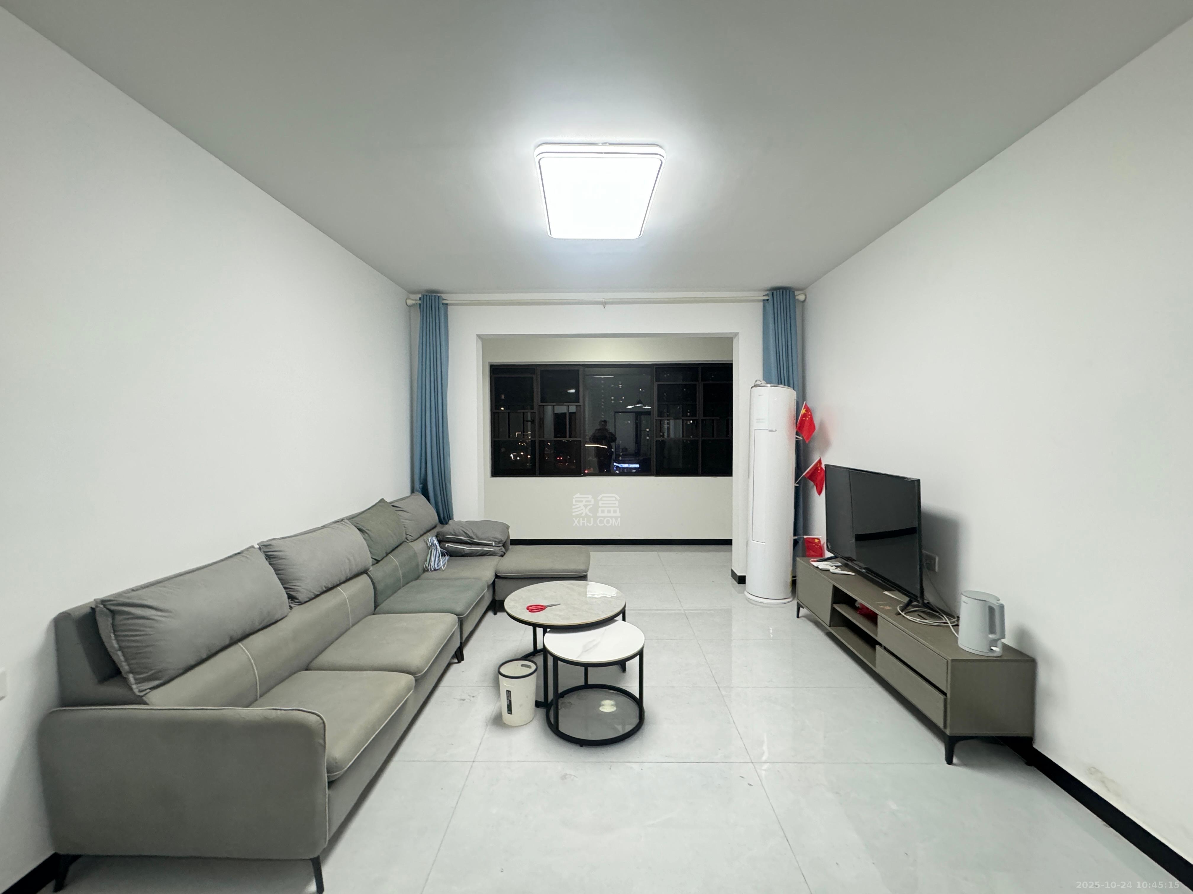 中国铁建梅溪青秀三期  3室2厅2卫    2800.0元/月 中国铁建梅溪青秀三期  3室2厅2卫    2800.0元/月室内图