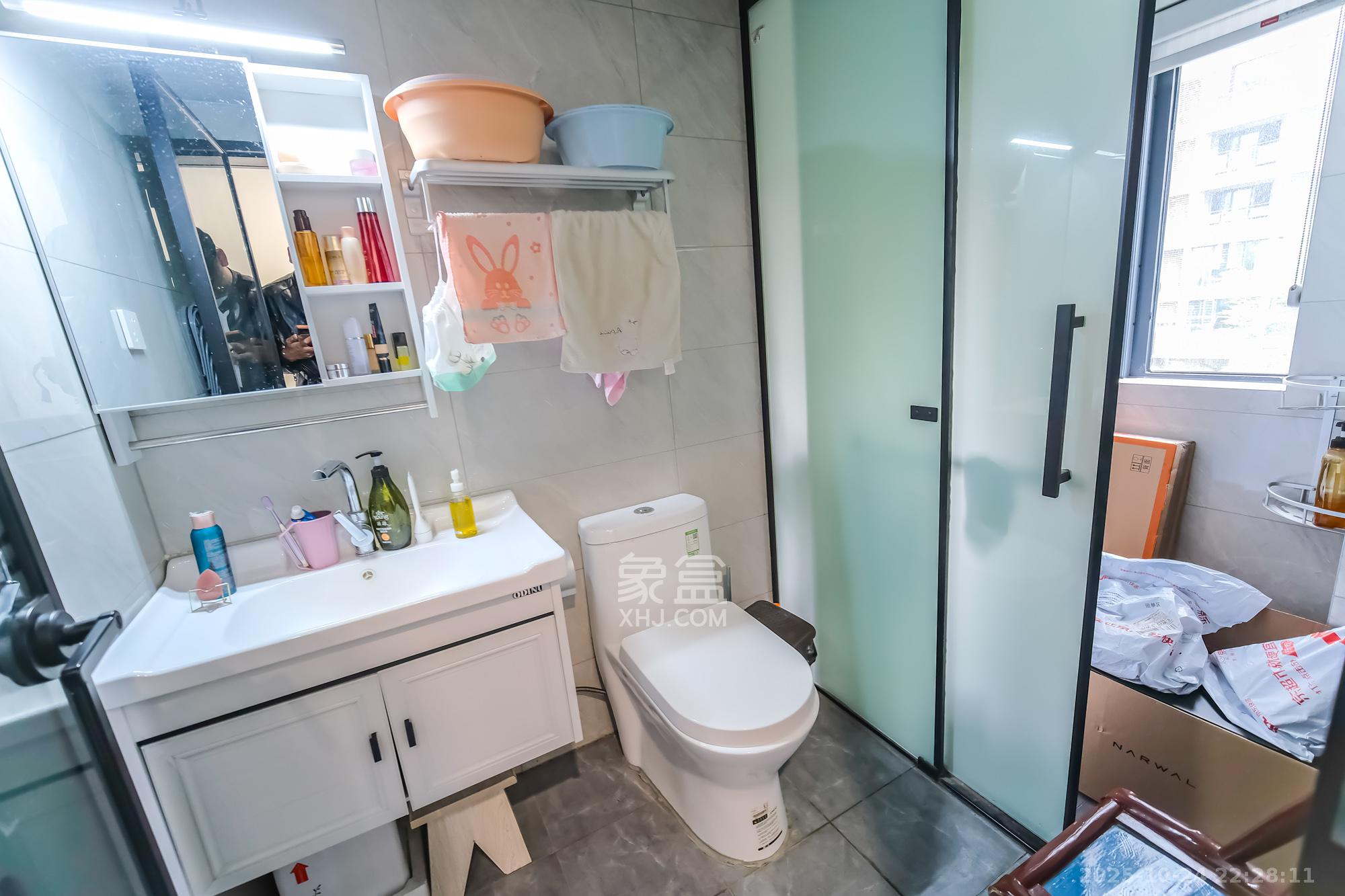 筑梦星园  4室2厅2卫    105.0万卫生间