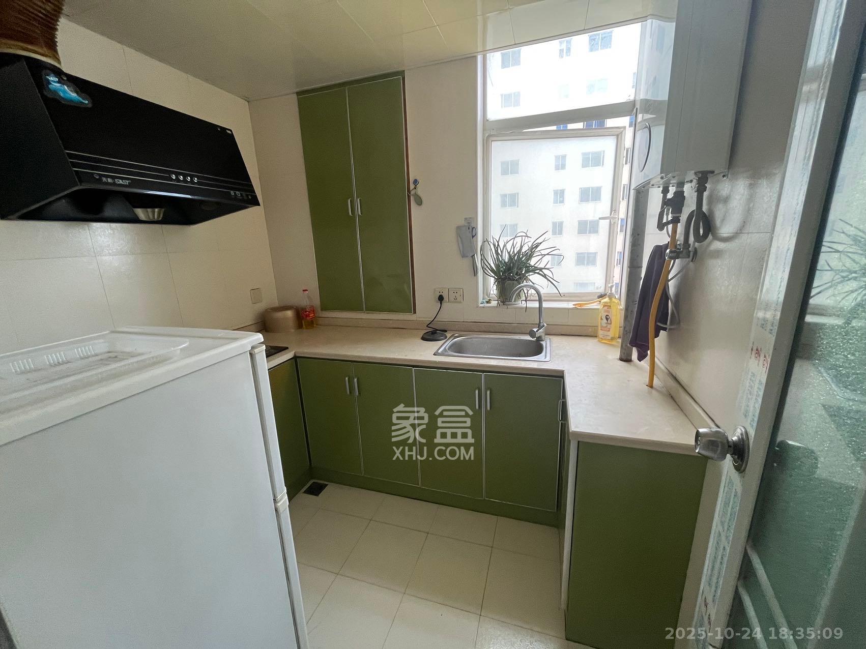 鹏程世家  1室1厅1卫    1800.0元/月室内图