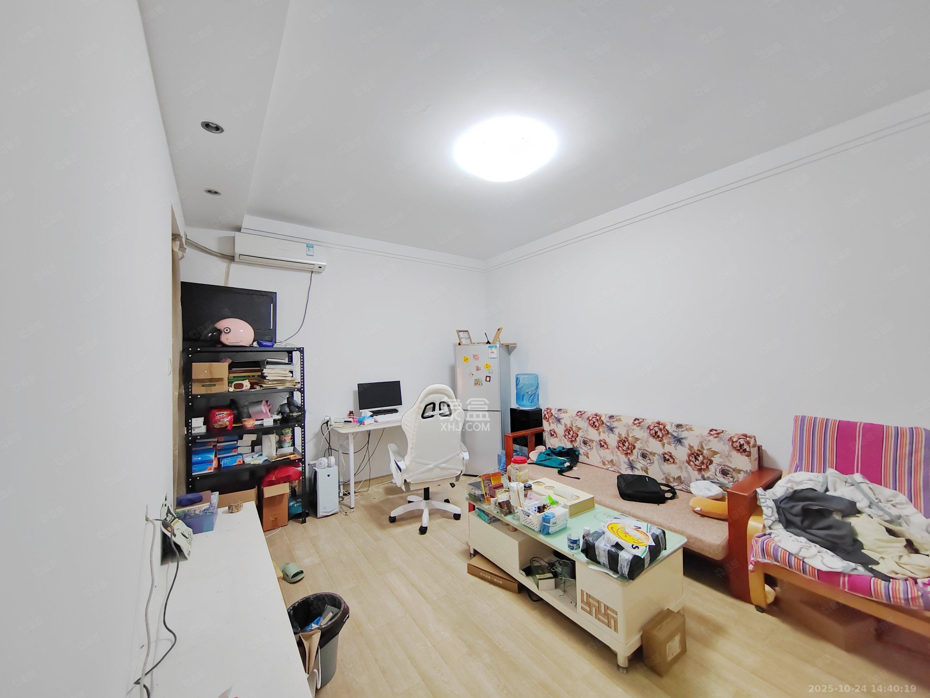 湘府东苑  1室1厅1卫    1500.0元/月室内图1