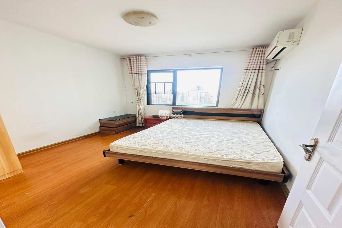 汇一城(汇壹公馆) 2室2厅1卫 1800.0元/月 汇一城(汇壹公馆) 2室2厅1卫 1800.0元/月室内图