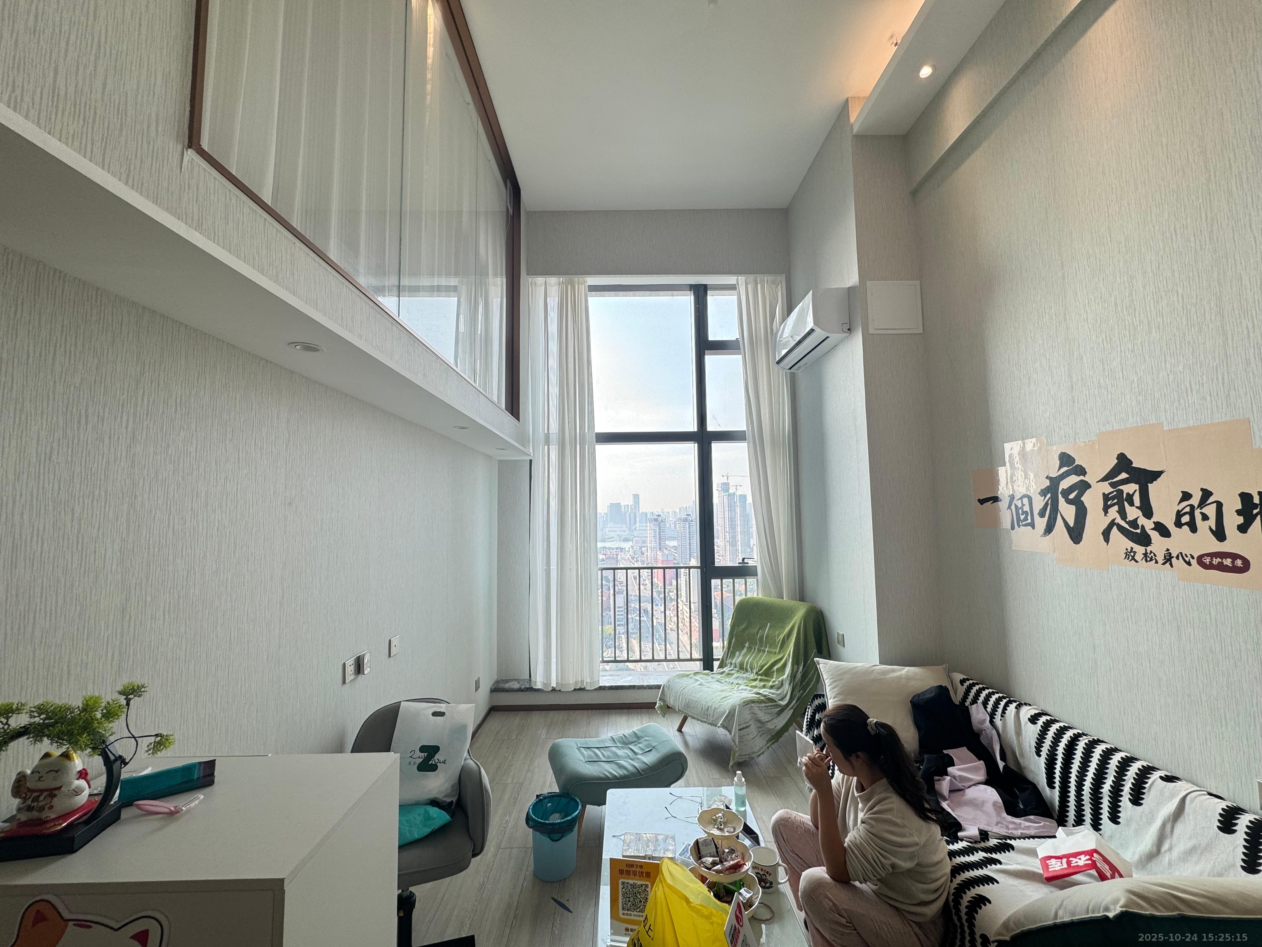 华远华时代  3室2厅2卫    3360.0元/月室内图