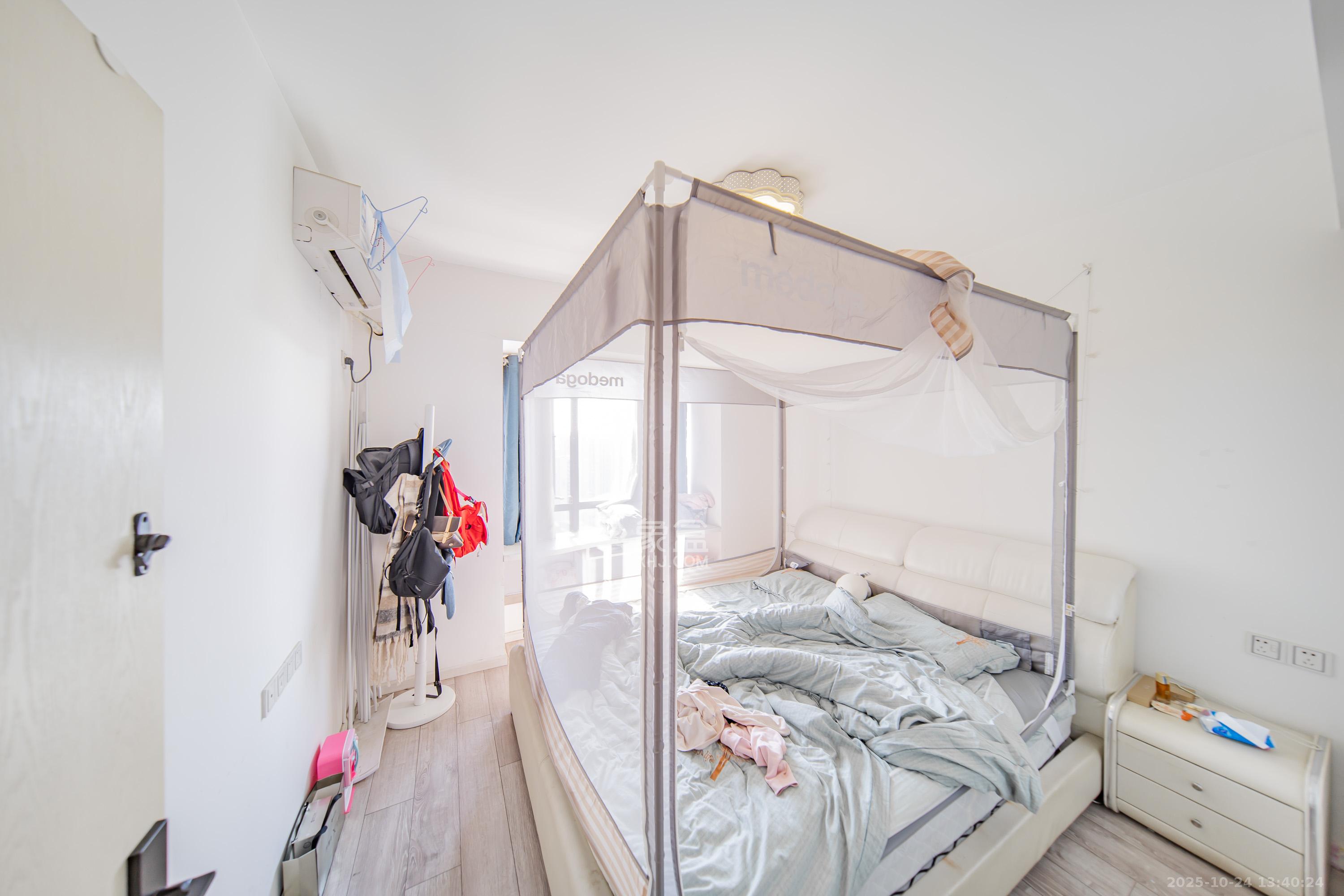 兰亭湾畔 3室2厅1卫 83.0万 兰亭湾畔 3室2厅1卫 83.0万卧室