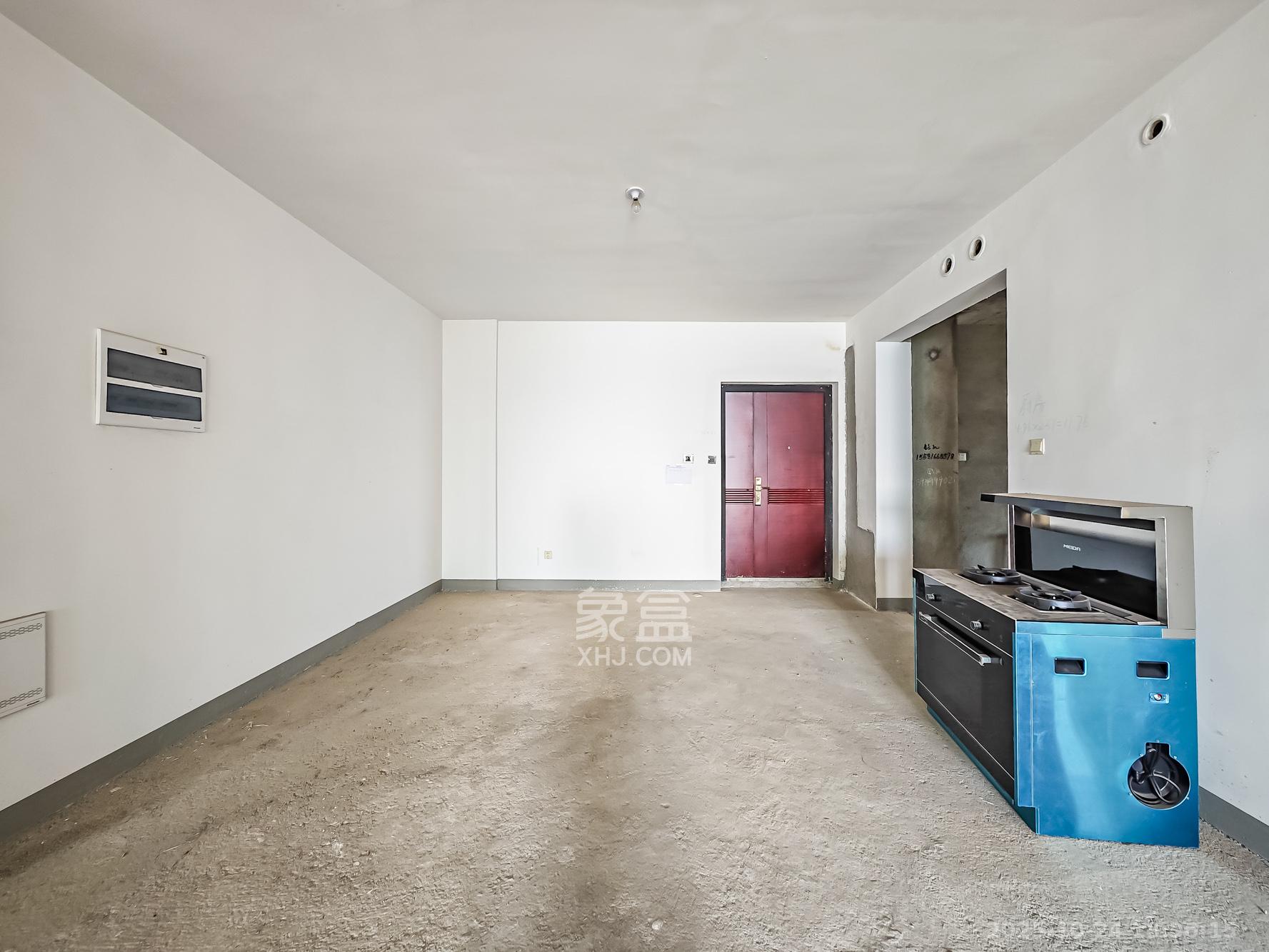 湘江壹号一二三期（创远湘江壹号）  3室2厅2卫    168.0万客厅