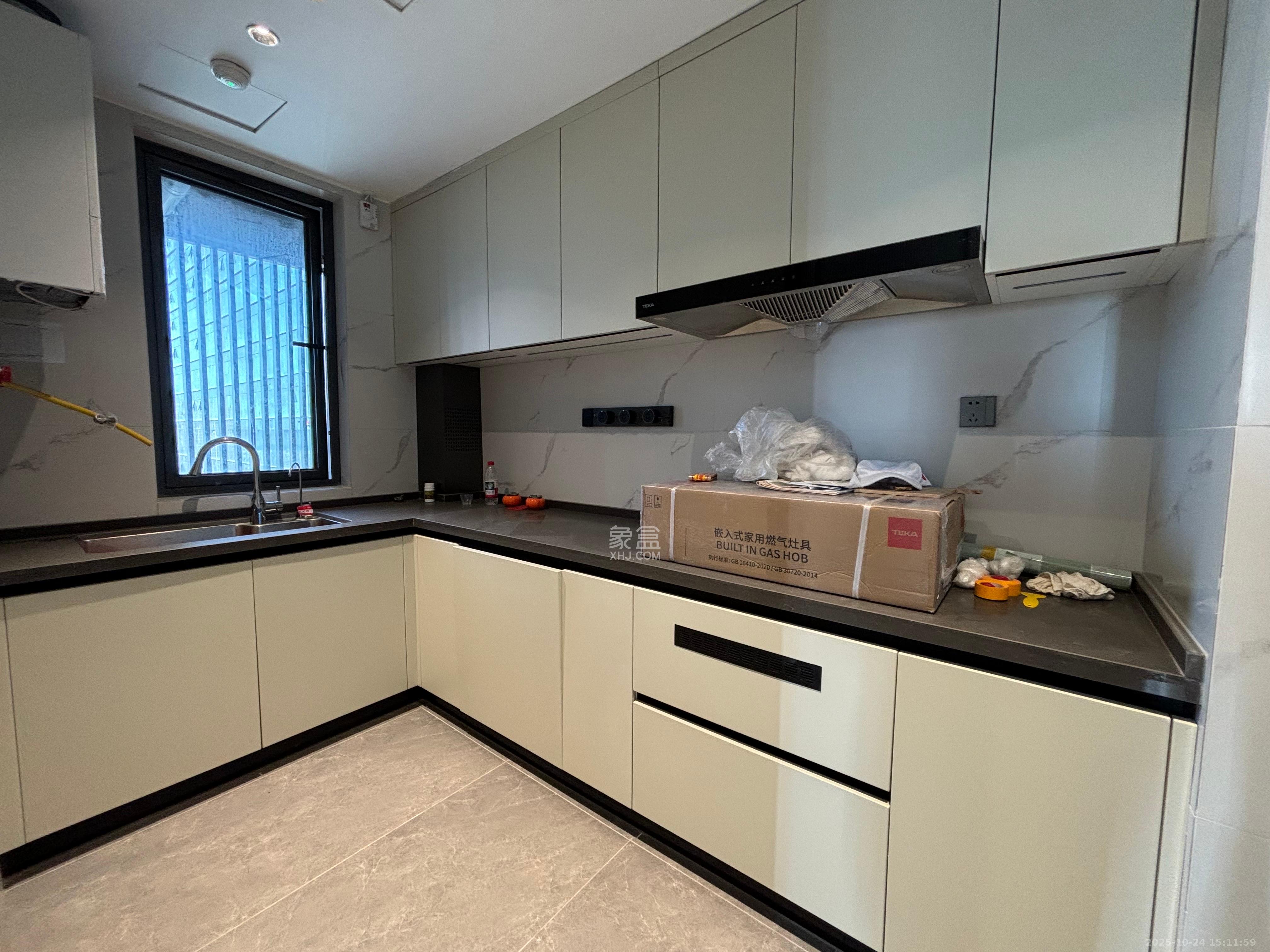 长沙悦府（华润万象城）  3室2厅3卫    10000.0元/月室内图