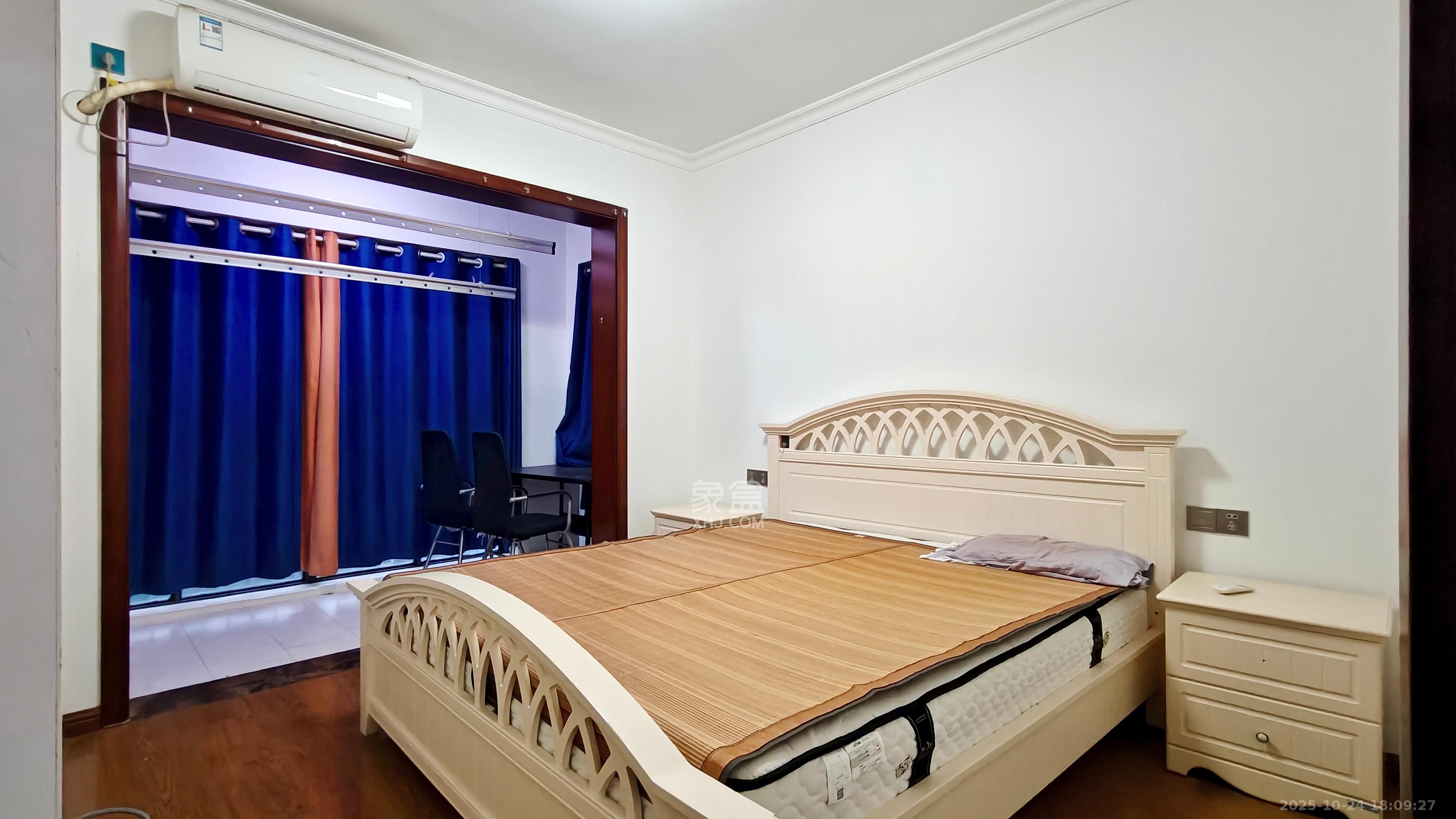 九龙领仕汇 2室2厅1卫 1500.0元/月 九龙领仕汇 2室2厅1卫 1500.0元/月室内图