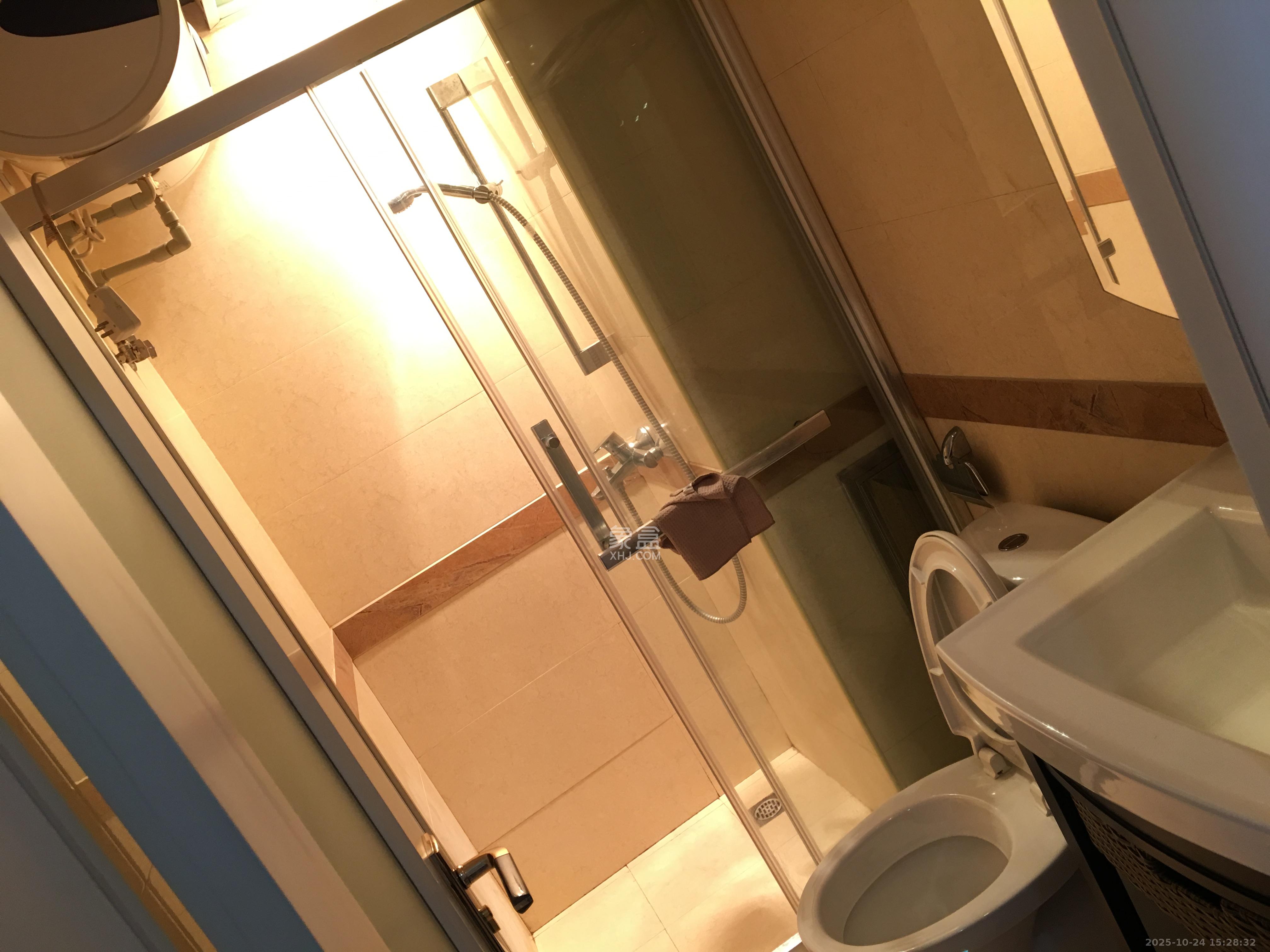 壹号公馆  1室1厅1卫    3000.0元/月室内图