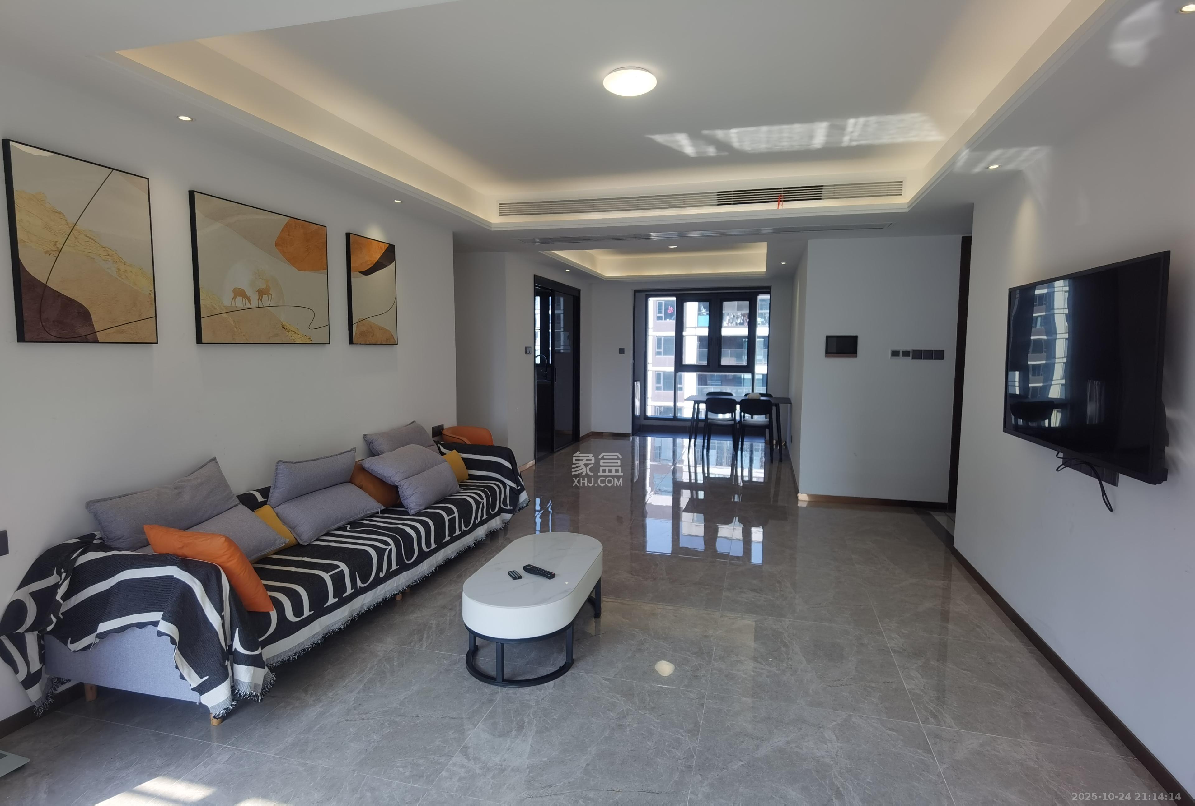 招商雍山湖 4室2厅2卫 3500.0元/月 招商雍山湖 4室2厅2卫 3500.0元/月室内图