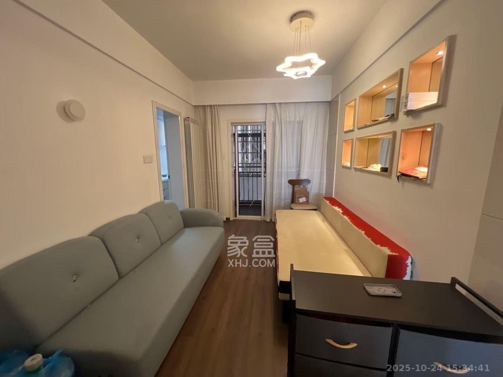 万象新天  3室1厅1卫    3300.0元/月 万象新天  3室1厅1卫    3300.0元/月室内图