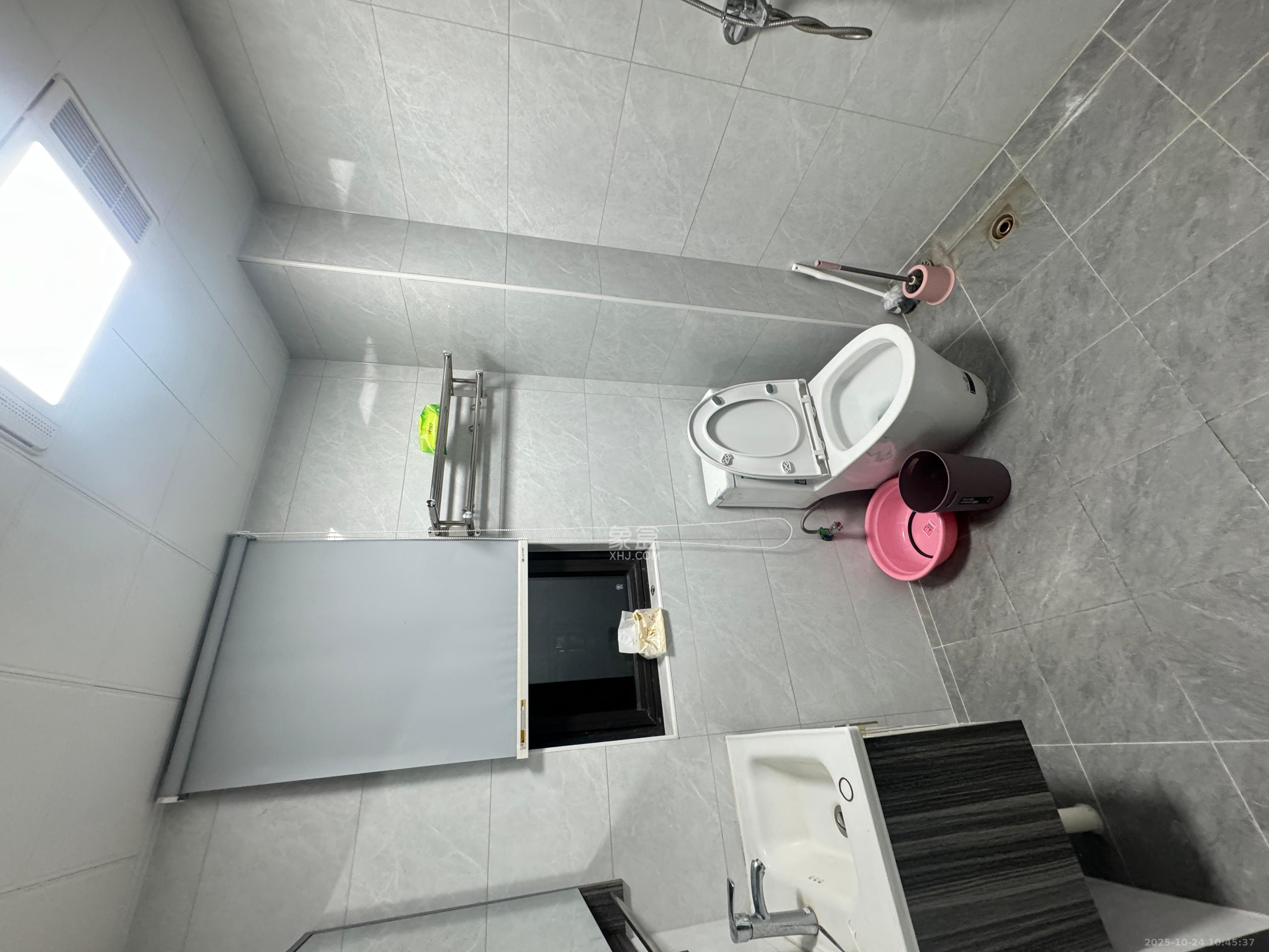 中国铁建梅溪青秀三期  3室2厅2卫    2800.0元/月 中国铁建梅溪青秀三期  3室2厅2卫    2800.0元/月室内图