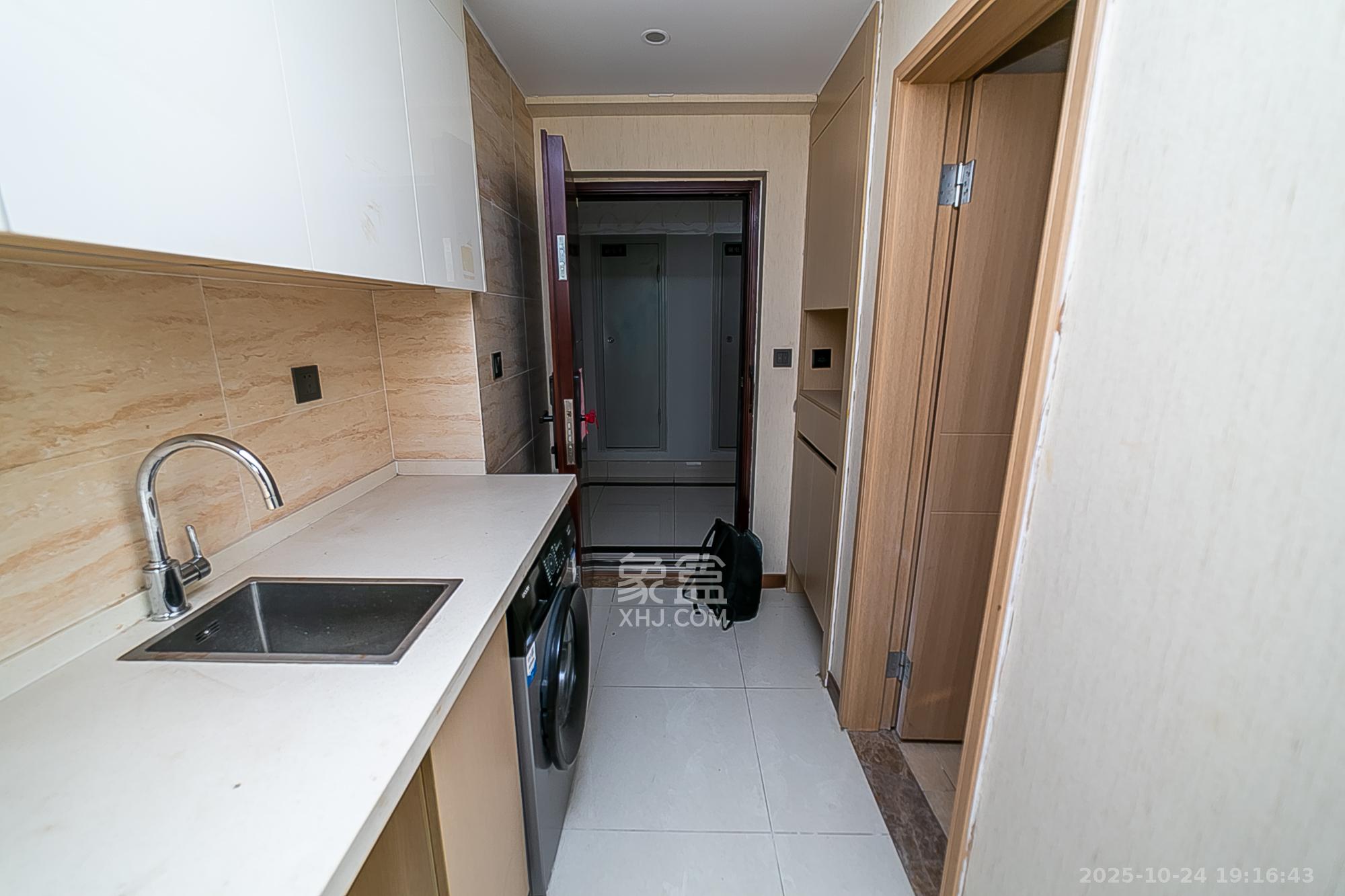 君合天玺  1室1厅1卫    22.8万 君合天玺  1室1厅1卫    22.8万其他