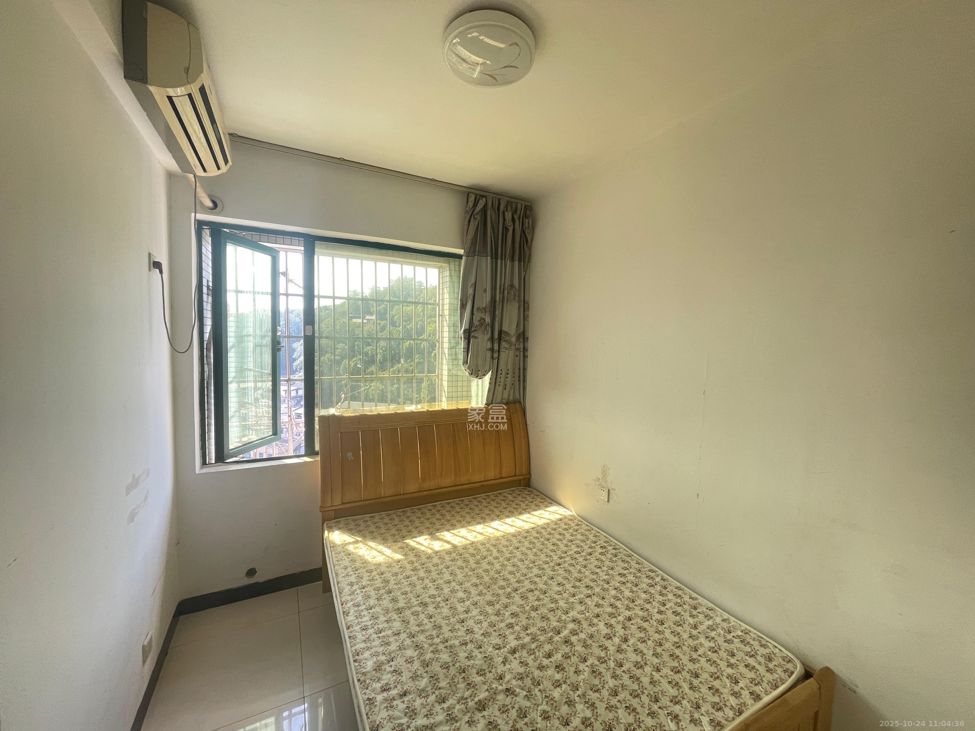 湖韵佳苑  2室1厅1卫    1900.0元/月室内图