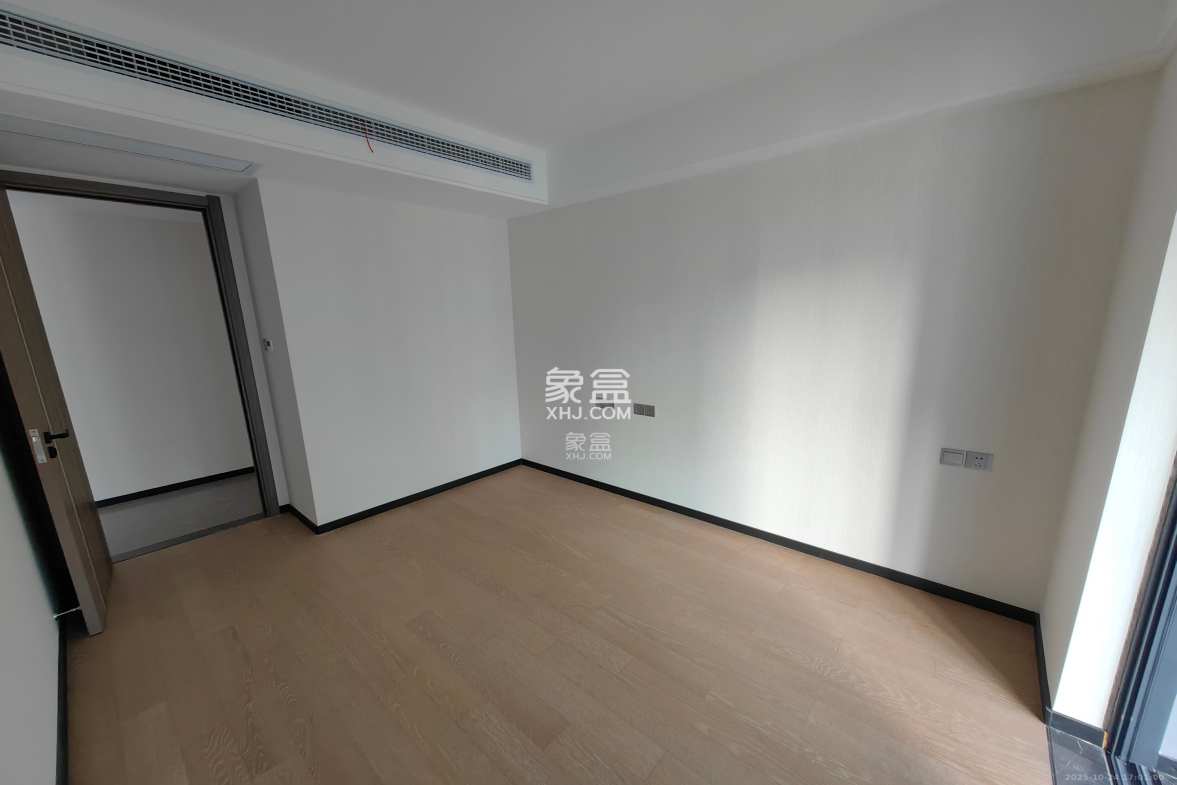 中海阅溪府  4室2厅2卫    3800.0元/月 中海阅溪府  4室2厅2卫    3800.0元/月室内图