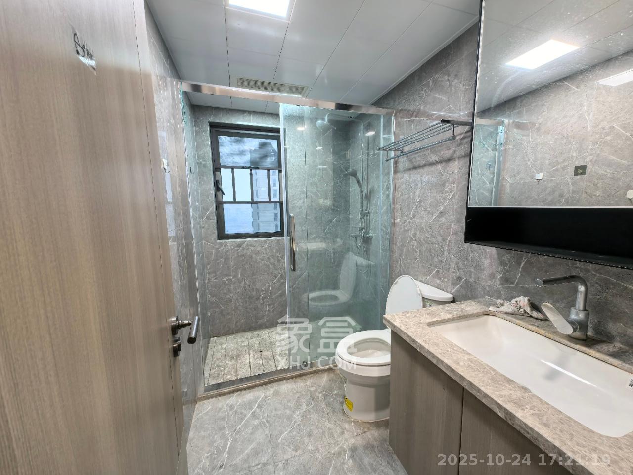 长沙溪山悦  4室2厅1卫    3300.0元/月 长沙溪山悦  4室2厅1卫    3300.0元/月室内图