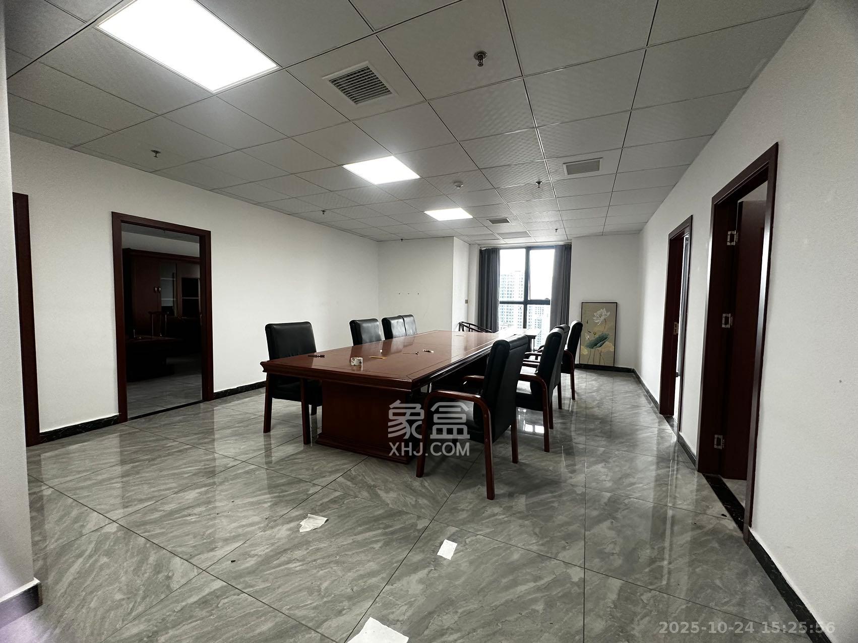 洋湖创富中心   175.0㎡      7000.0元/月室内图