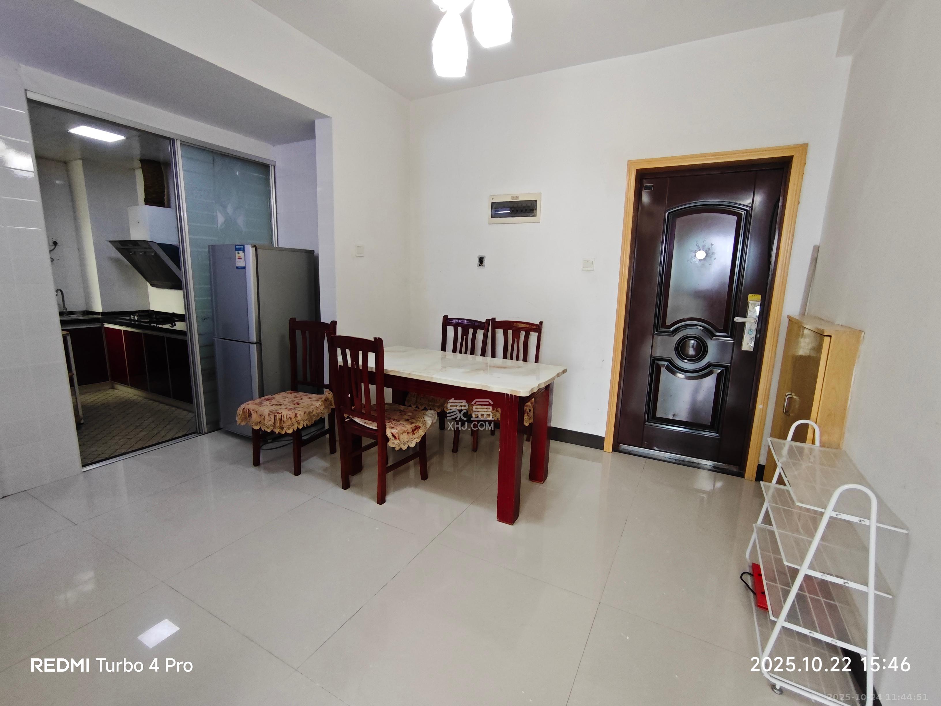 湖韵佳苑  2室2厅1卫    2400.0元/月 湖韵佳苑  2室2厅1卫    2400.0元/月室内图