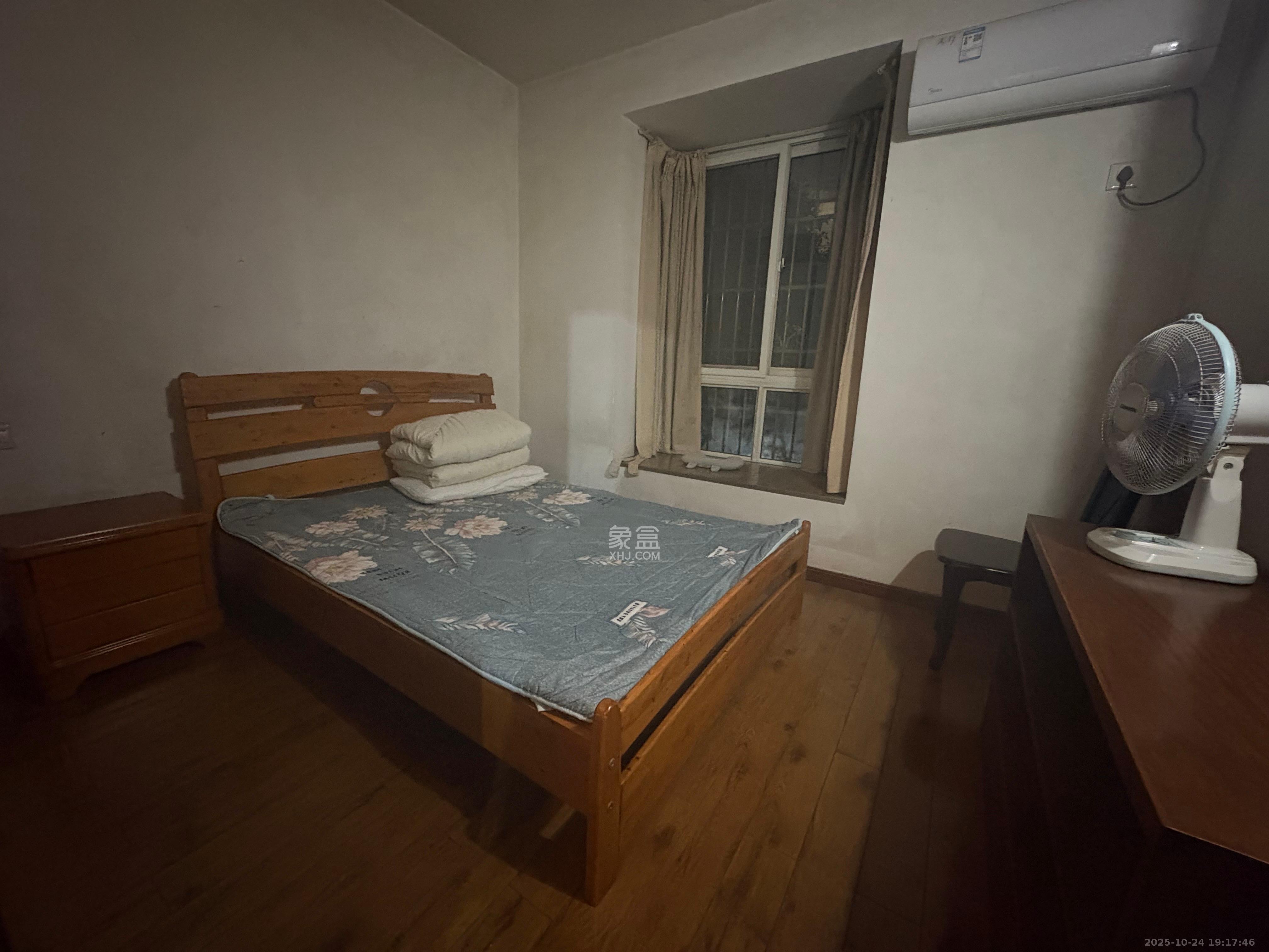 金碧文华  2室1厅1卫    1900.0元/月 金碧文华  2室1厅1卫    1900.0元/月室内图