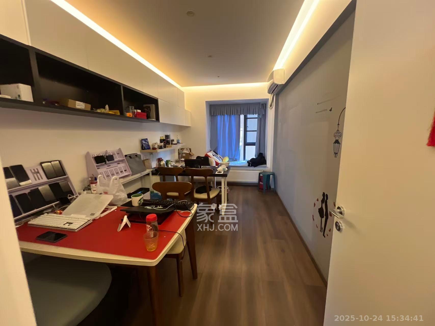 万象新天  3室1厅1卫    3300.0元/月 万象新天  3室1厅1卫    3300.0元/月室内图