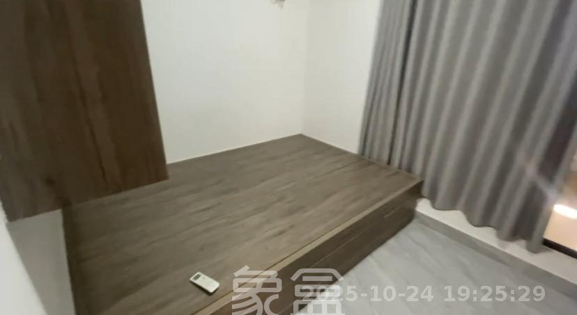 怡海星城  5室2厅2卫    2300.0元/月室内图