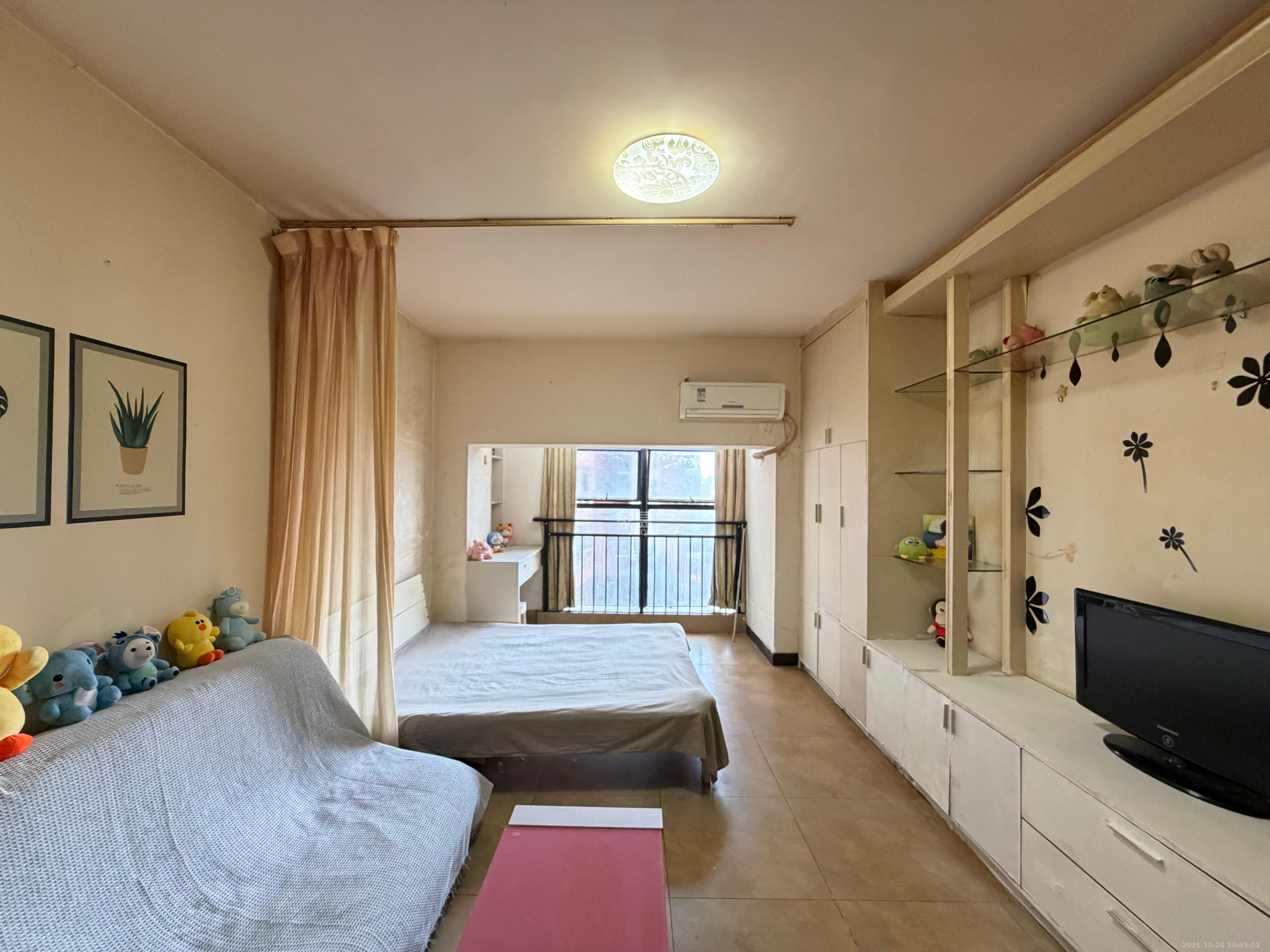 山水华景 1室1厅1卫 1200.0元/月 山水华景 1室1厅1卫 1200.0元/月室内图