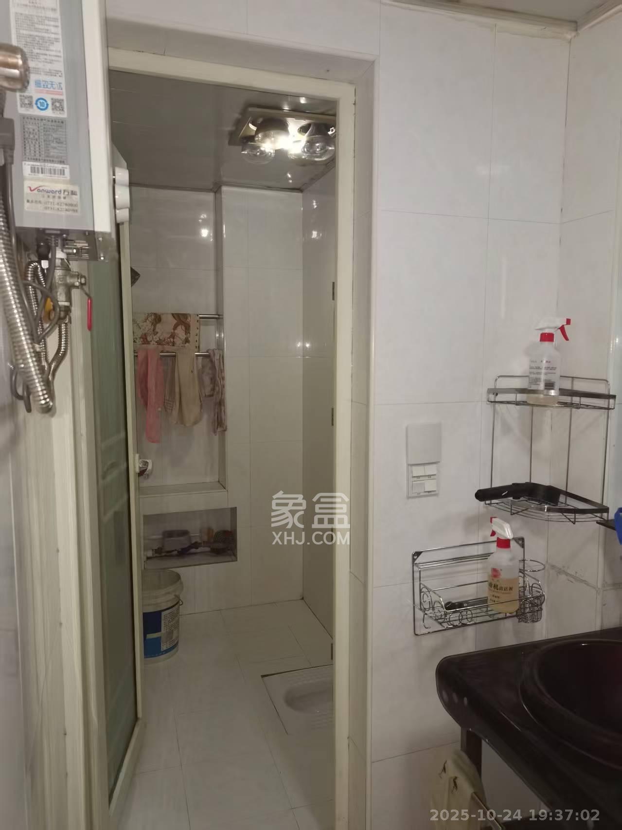 未来城科学家园  1室1厅1卫    1600.0元/月室内图