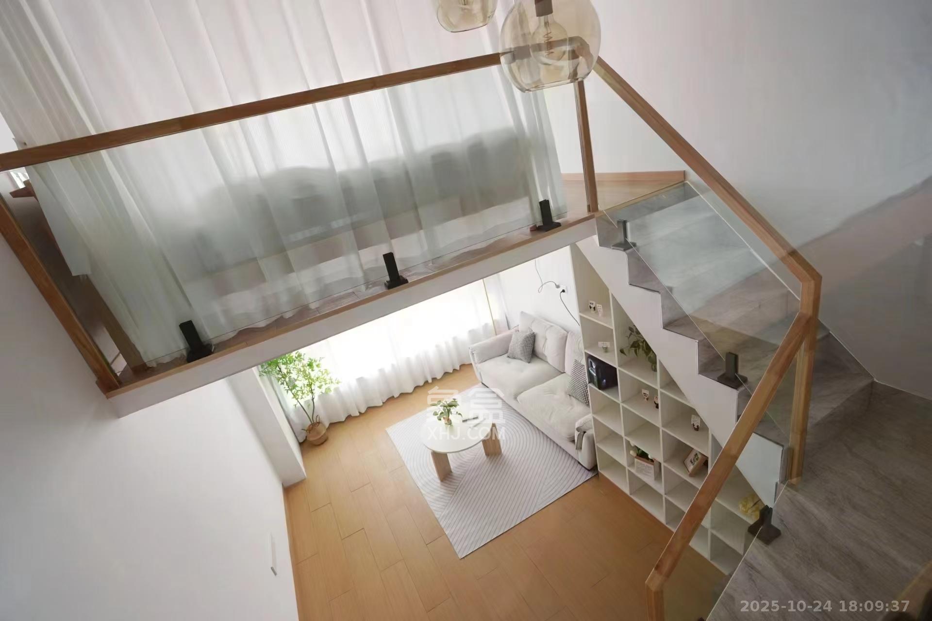 保利天禧EF区  2室2厅1卫    2100.0元/月室内图