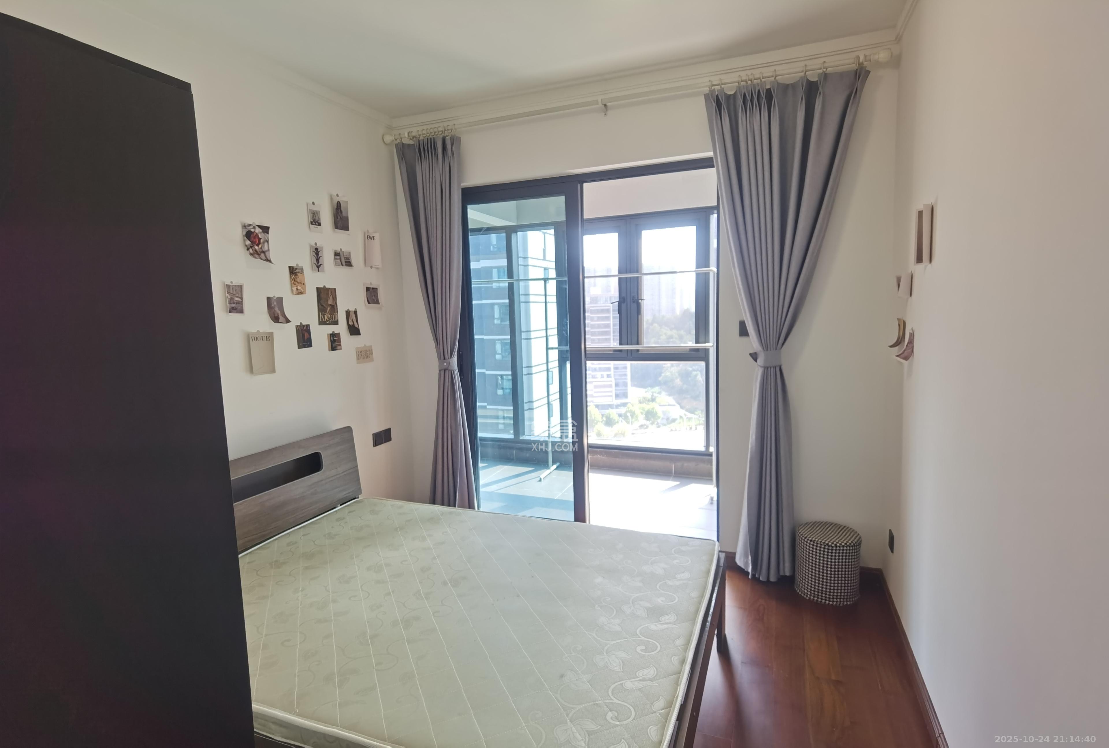 招商雍山湖  4室2厅2卫    3500.0元/月室内图