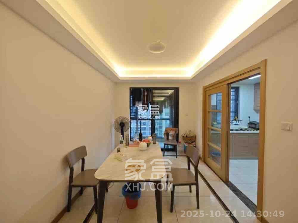 中建嘉和城凤凰台(中建瑞兴家园)  4室2厅2卫    2600.0元/月 中建嘉和城凤凰台(中建瑞兴家园)  4室2厅2卫    2600.0元/月室内图